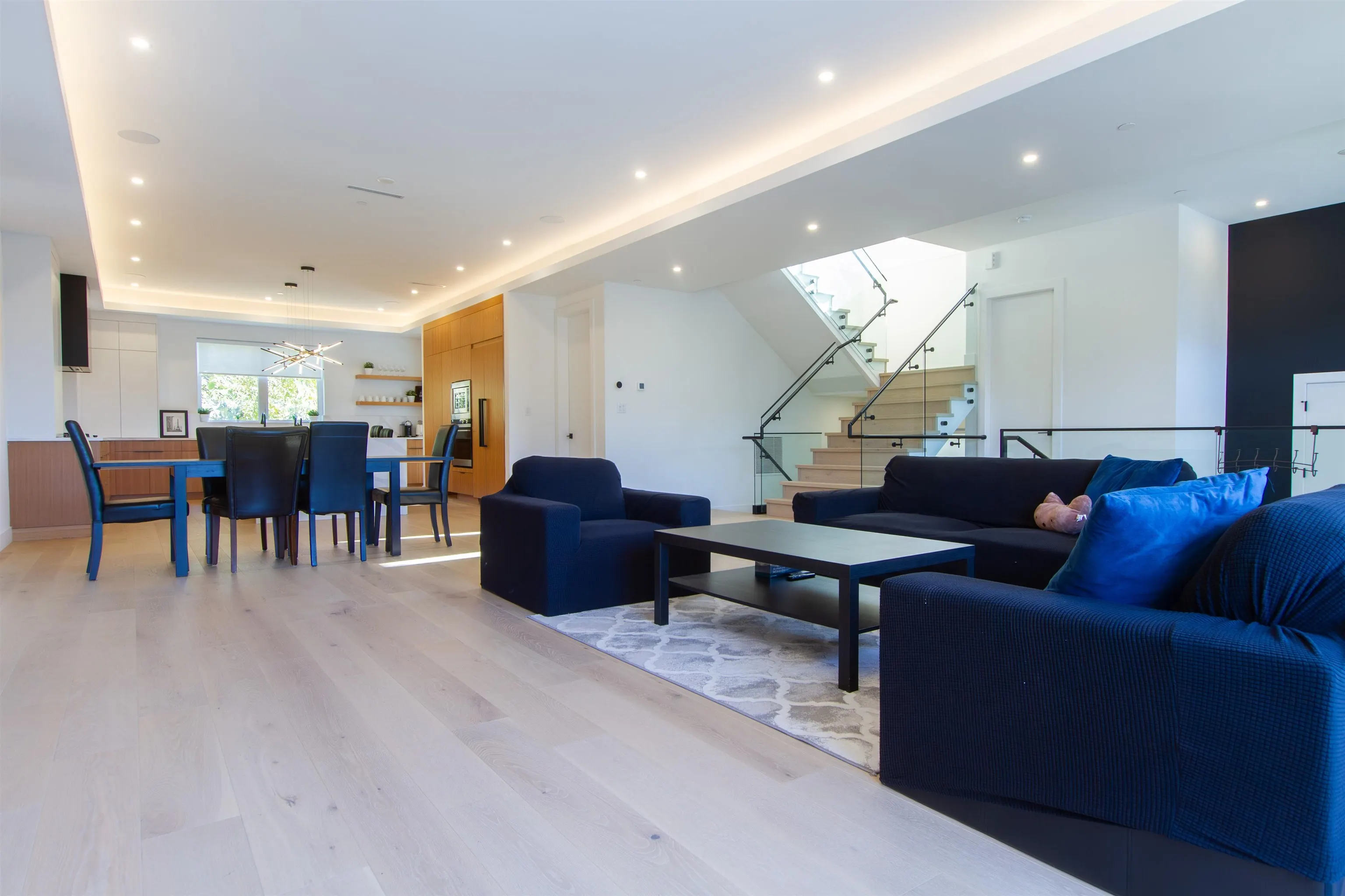 3385 Mamquam Road #8