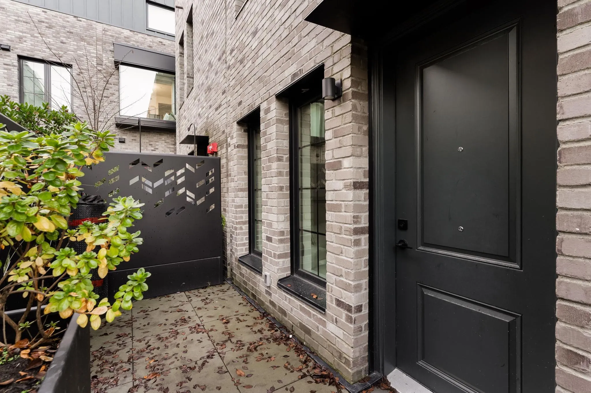 197 W King Edward Avenue