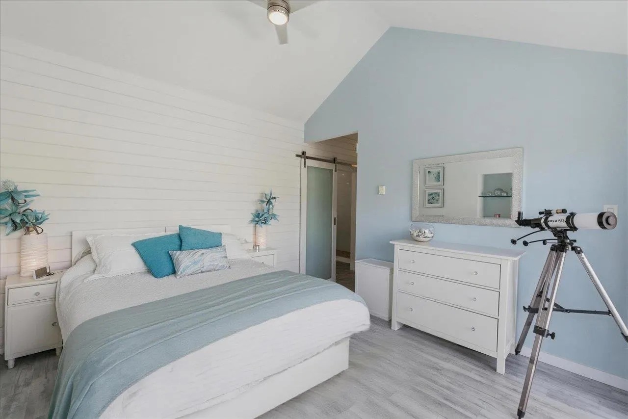 1523 Mariner Walk