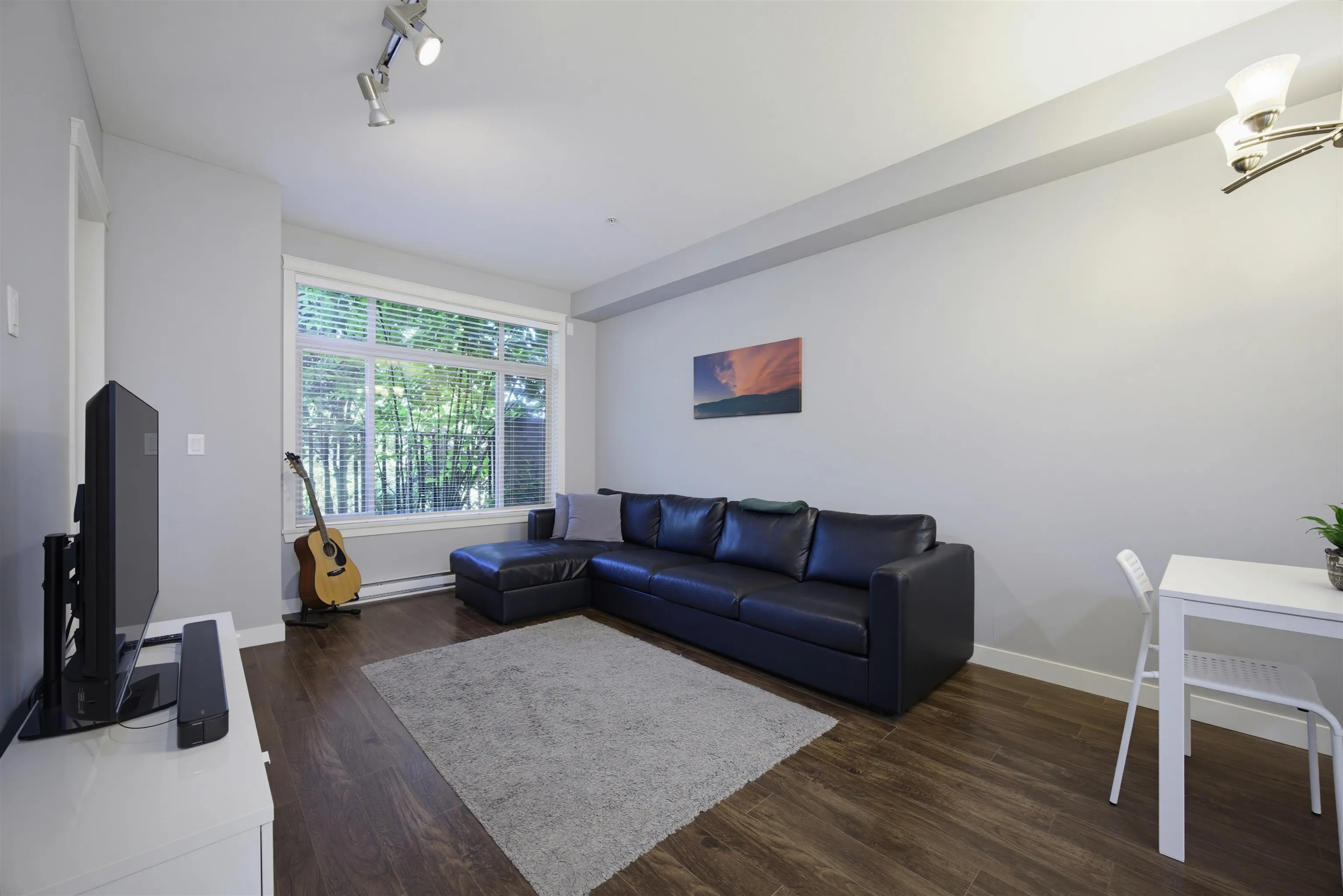 12565 190a Street #111