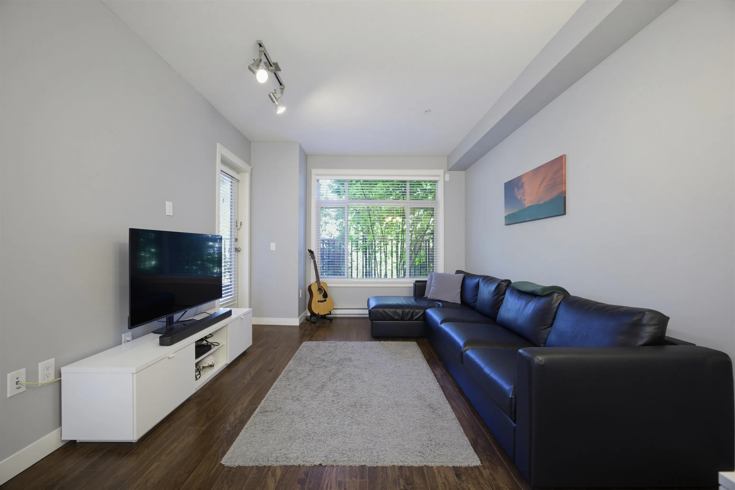12565 190a Street #111