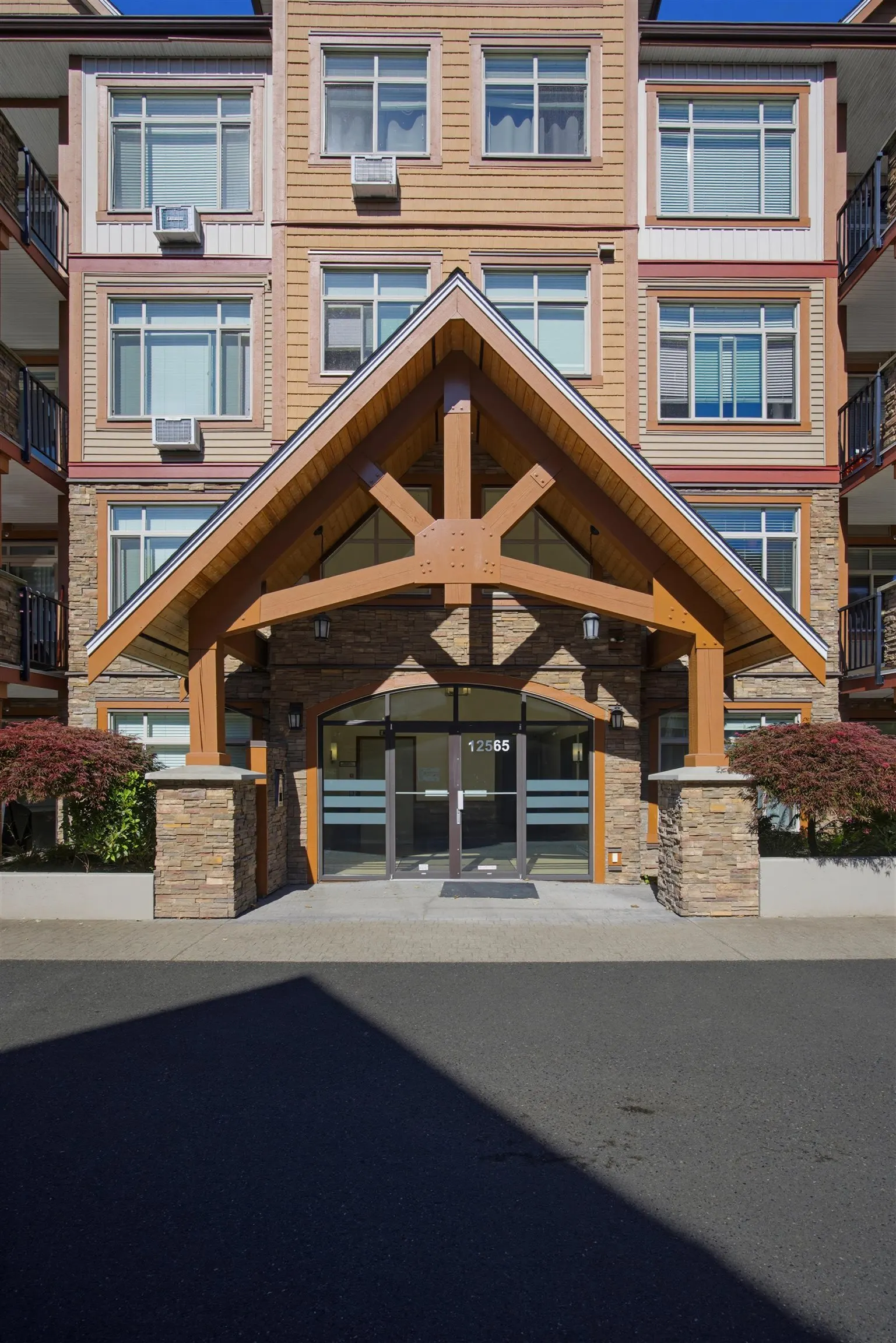 12565 190a Street #111