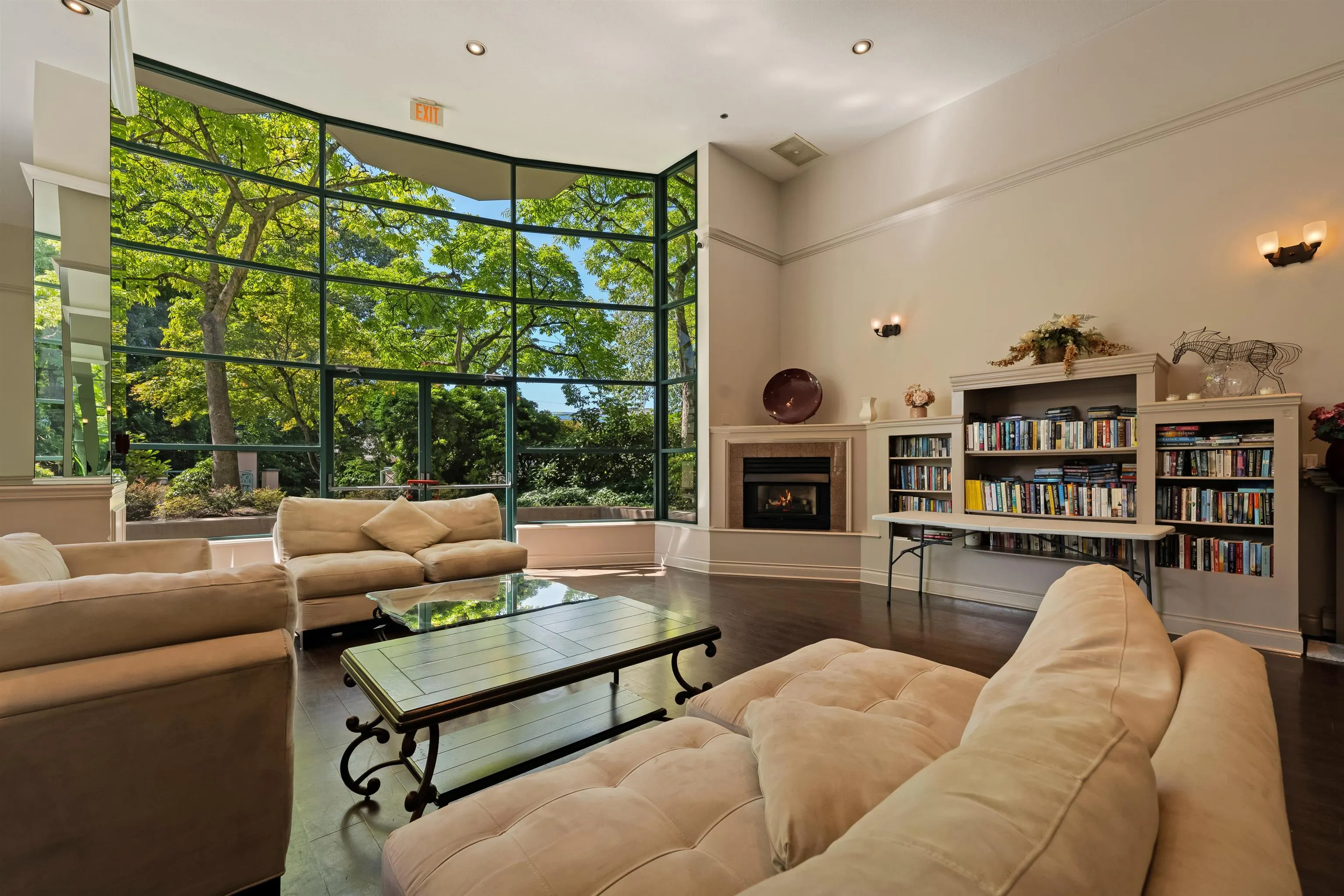 328 Taylor Way #4B