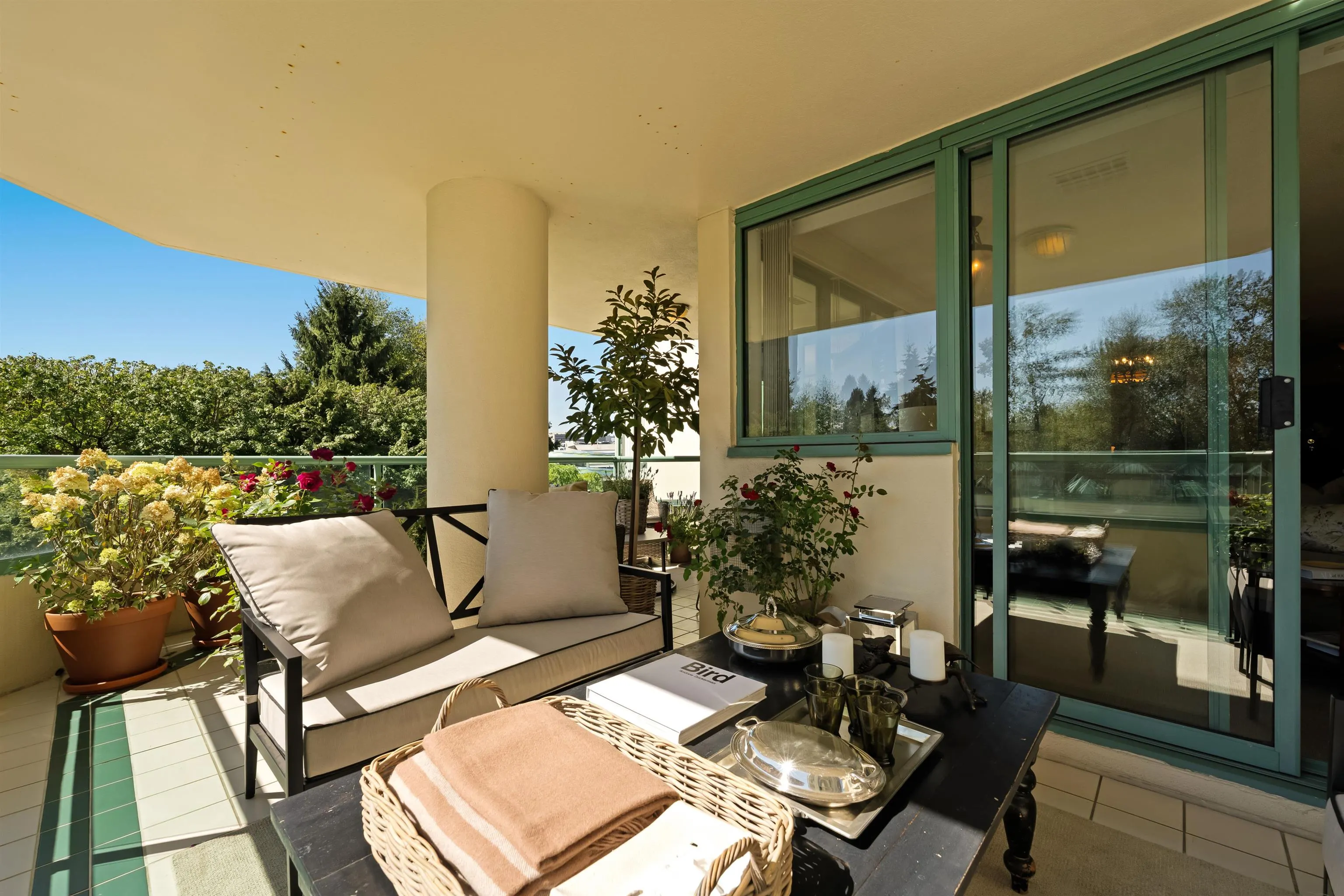 328 Taylor Way #4B