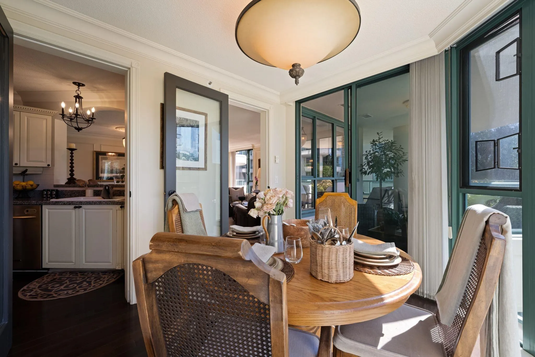 328 Taylor Way #4B