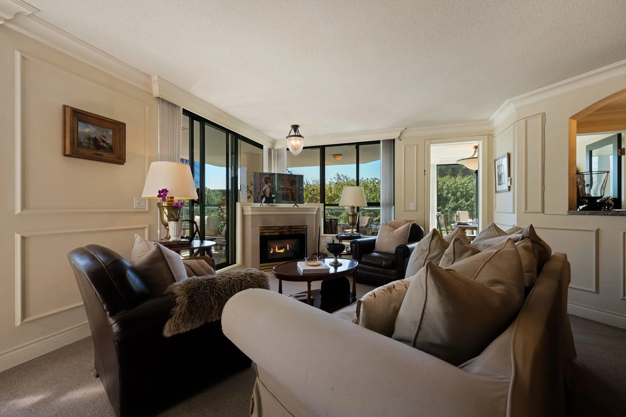 328 Taylor Way #4B