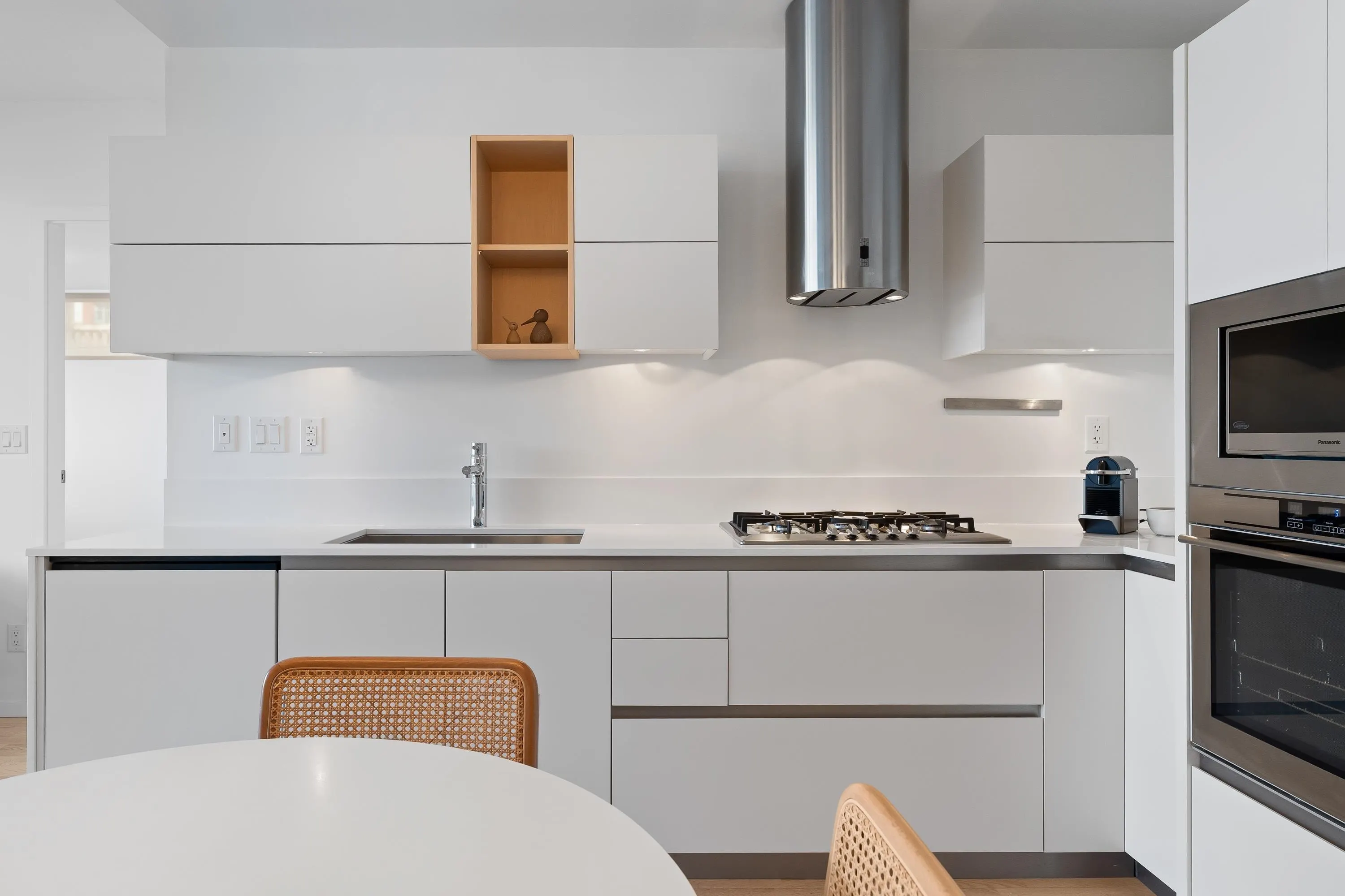 133 E 8th Avenue #206