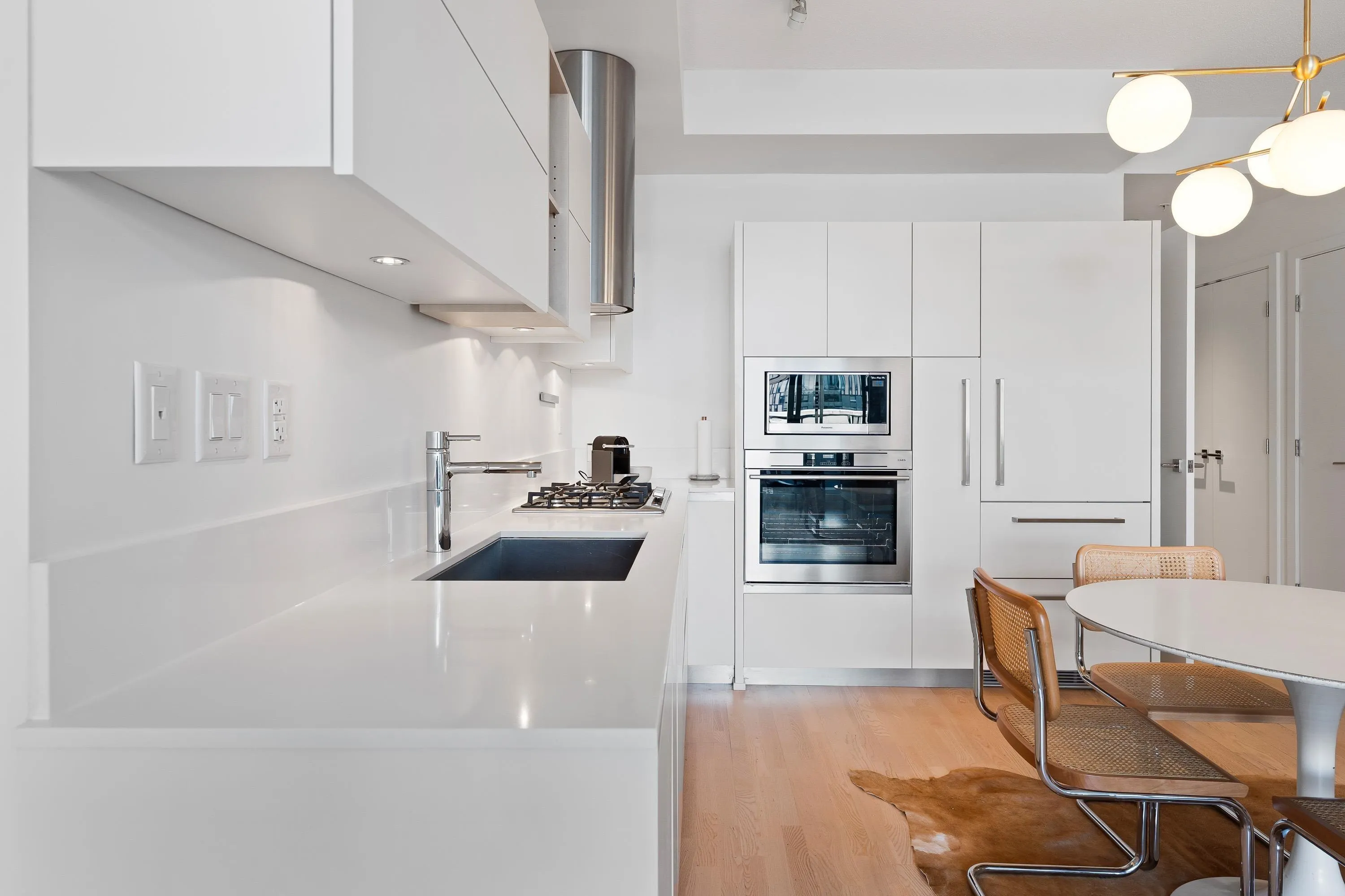 133 E 8th Avenue #206