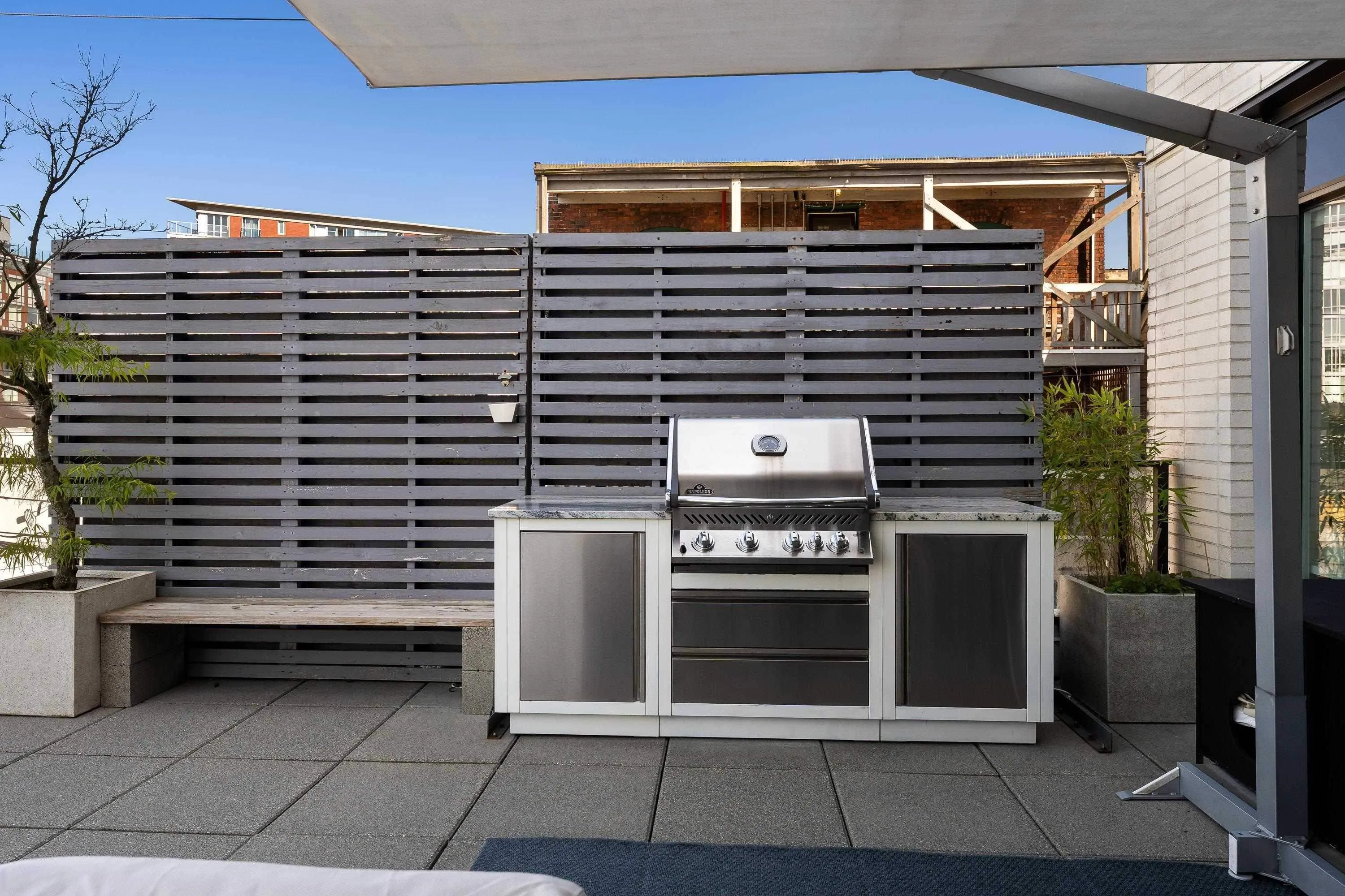 133 E 8th Avenue #206
