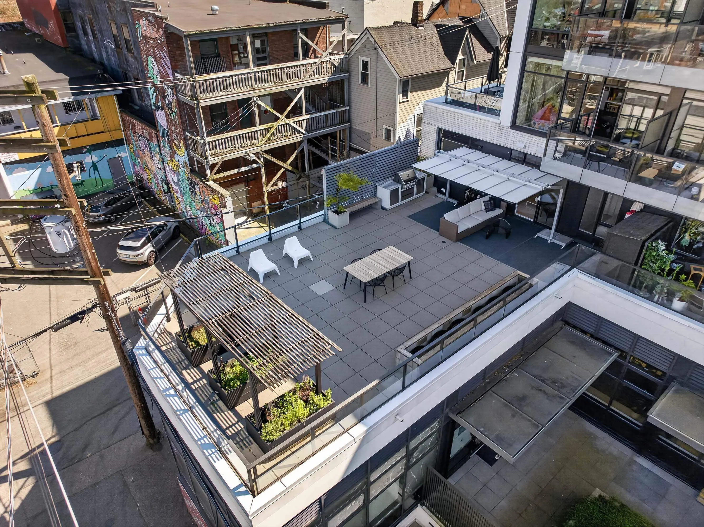 133 E 8th Avenue #206