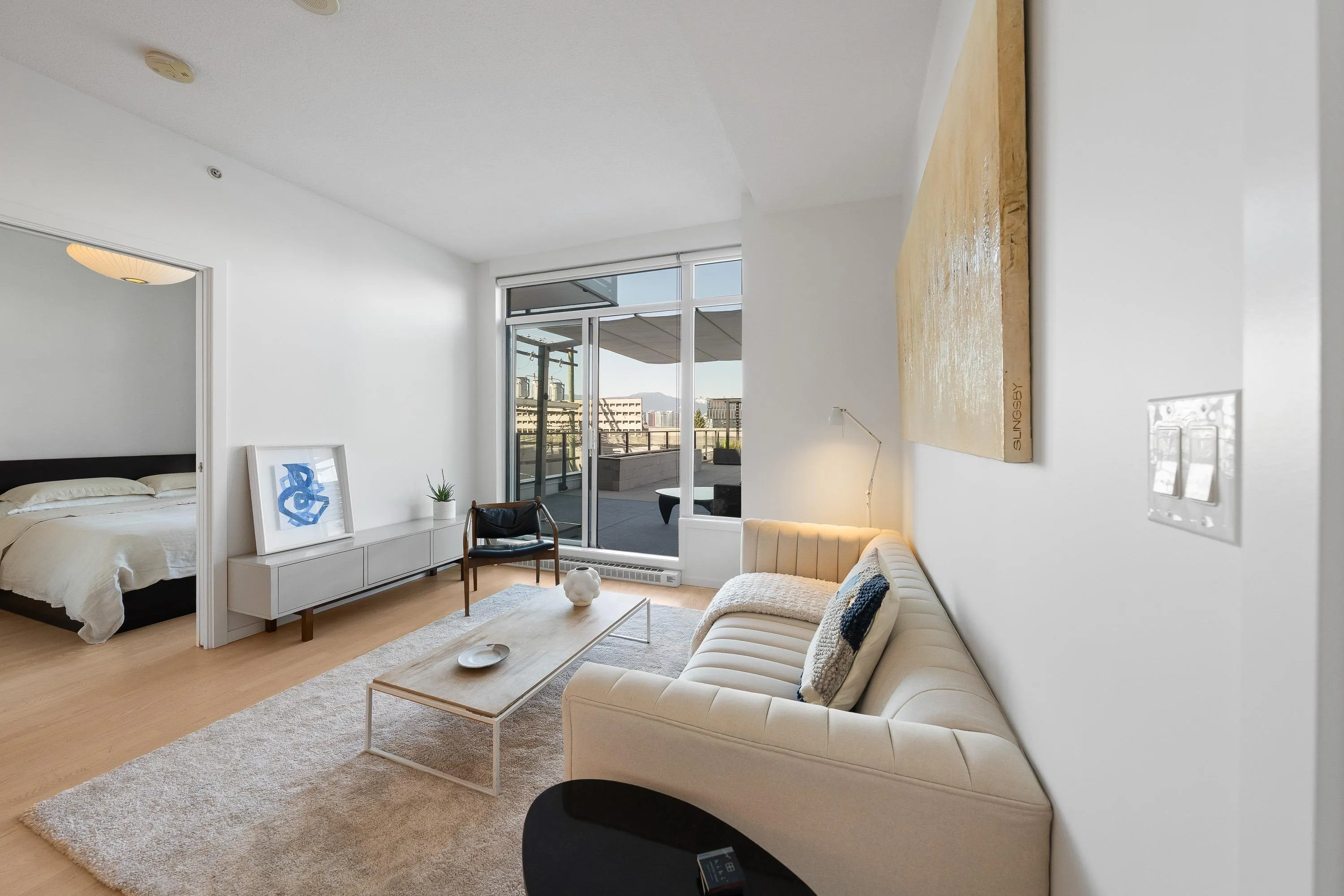 133 E 8th Avenue #206