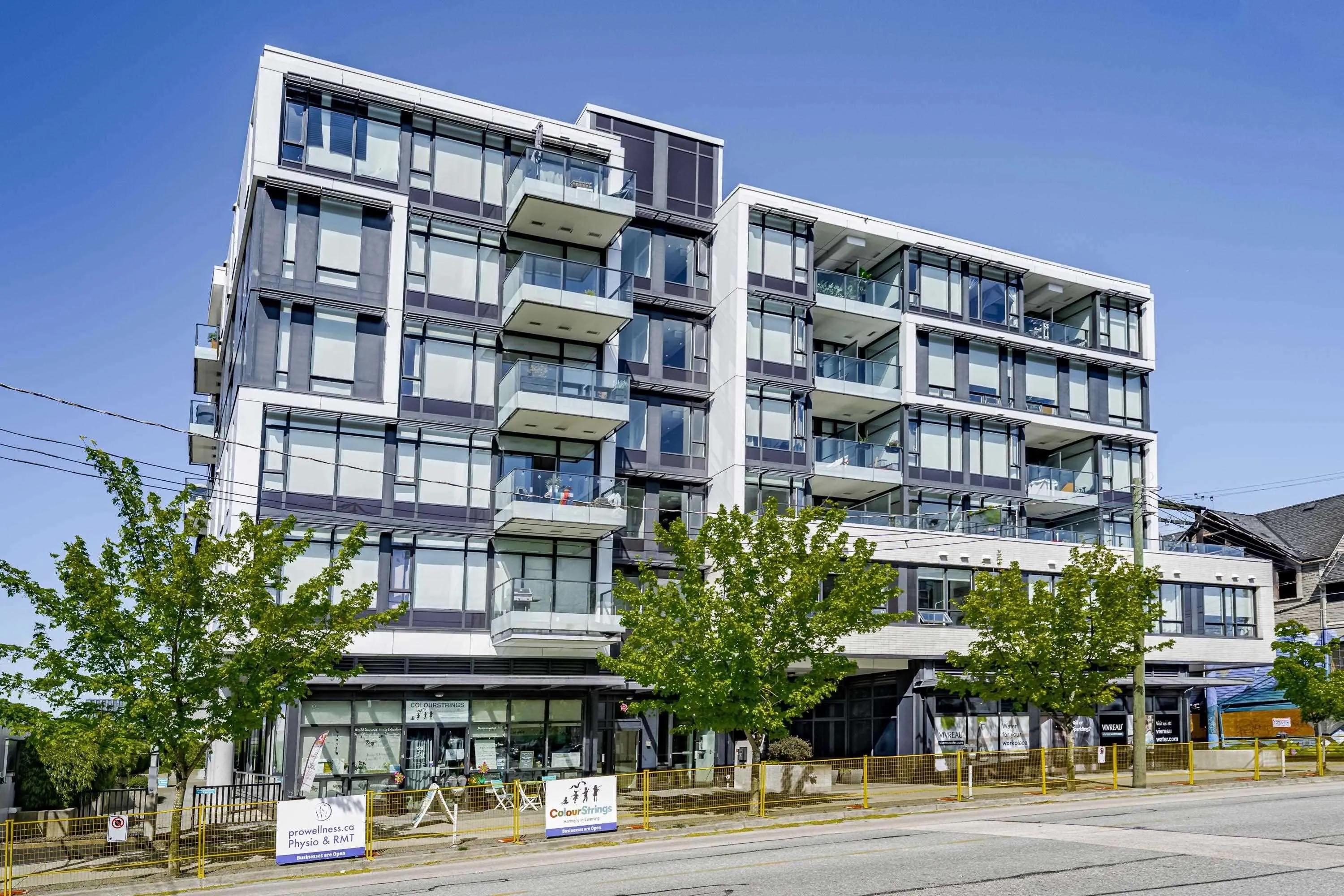 133 E 8th Avenue #206