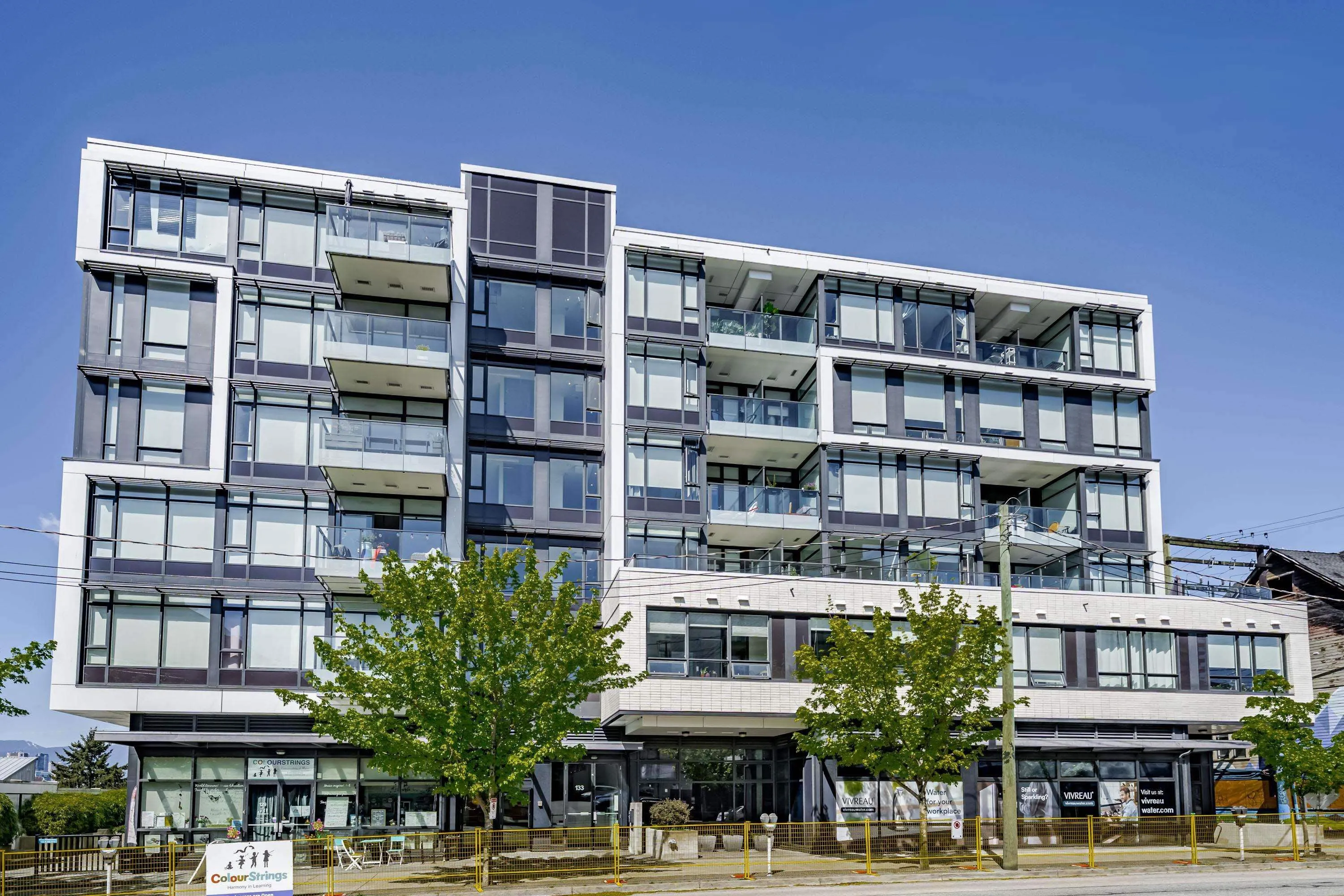133 E 8th Avenue #206