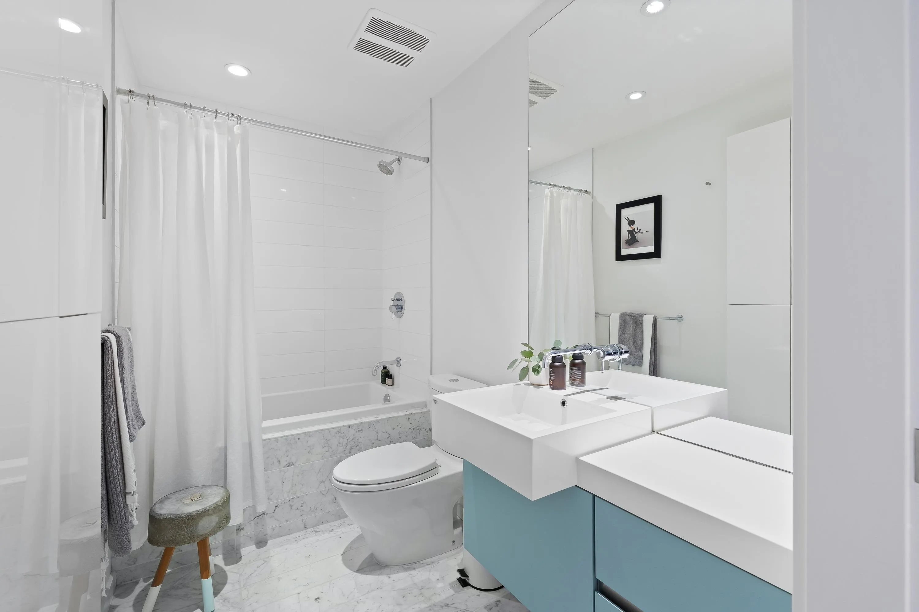 133 E 8th Avenue #206