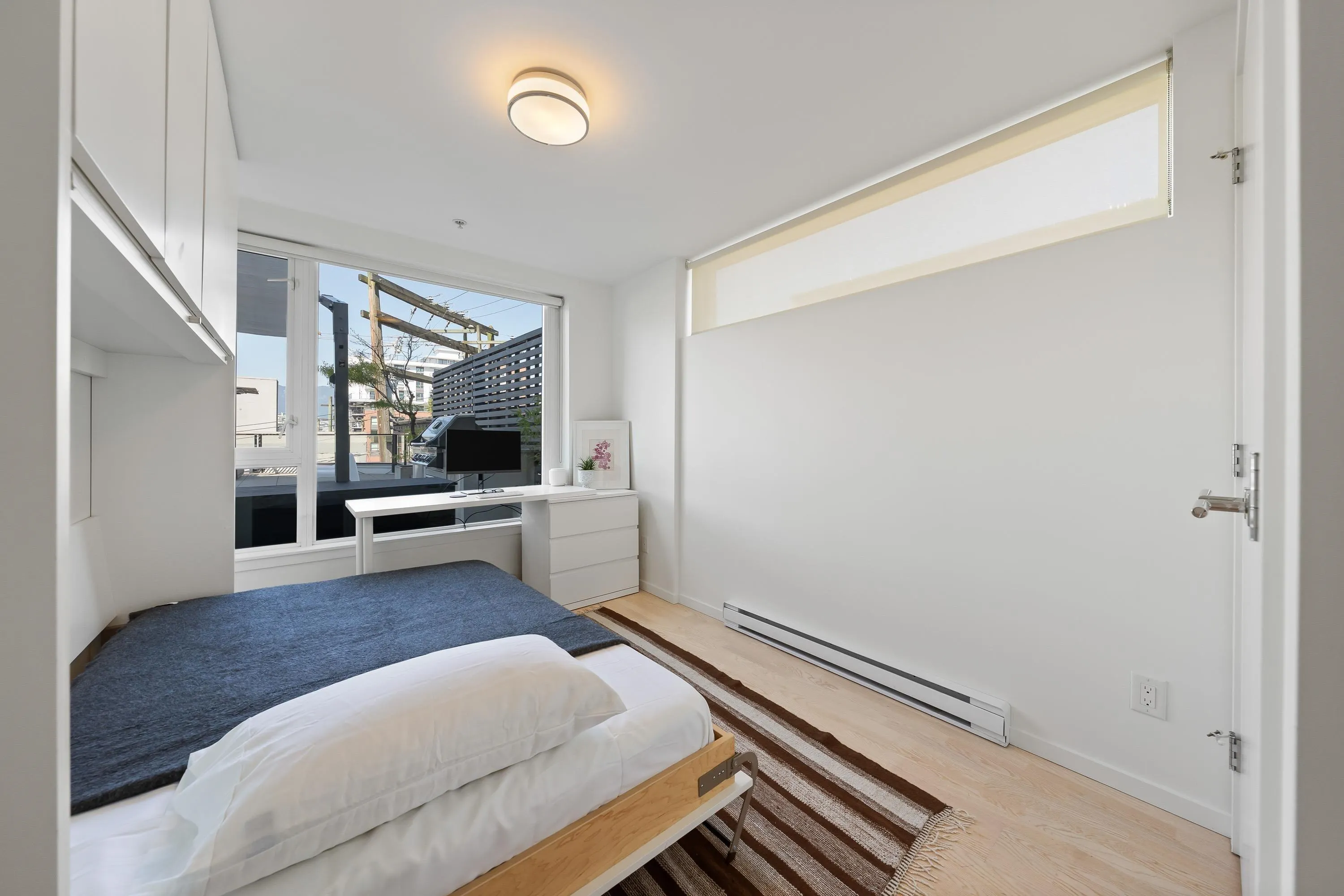 133 E 8th Avenue #206