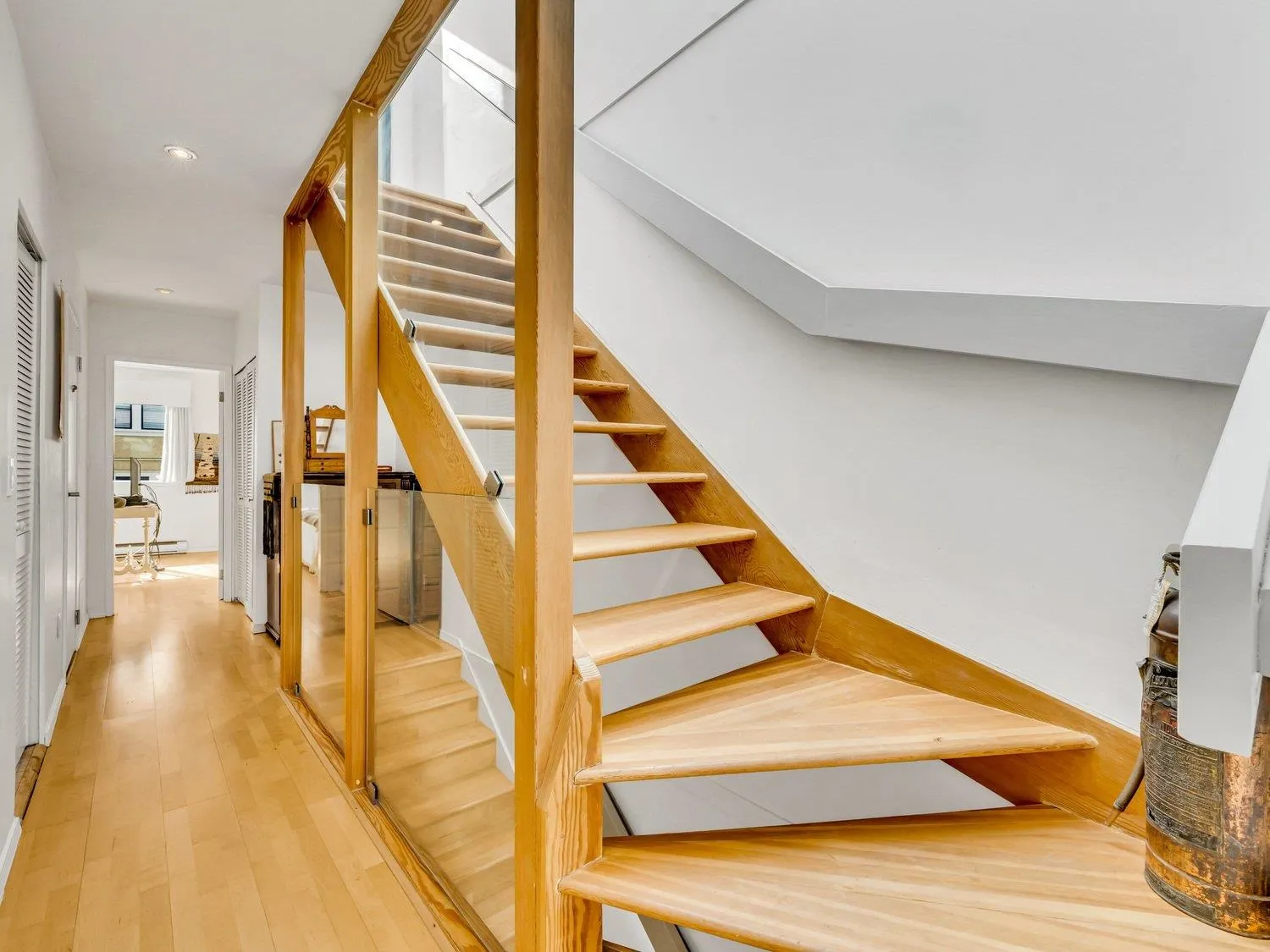 1024 W 7th Avenue #201