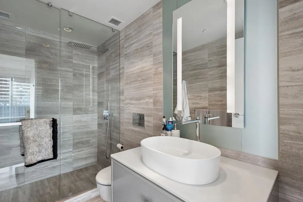 1151 W Georgia Street #3902