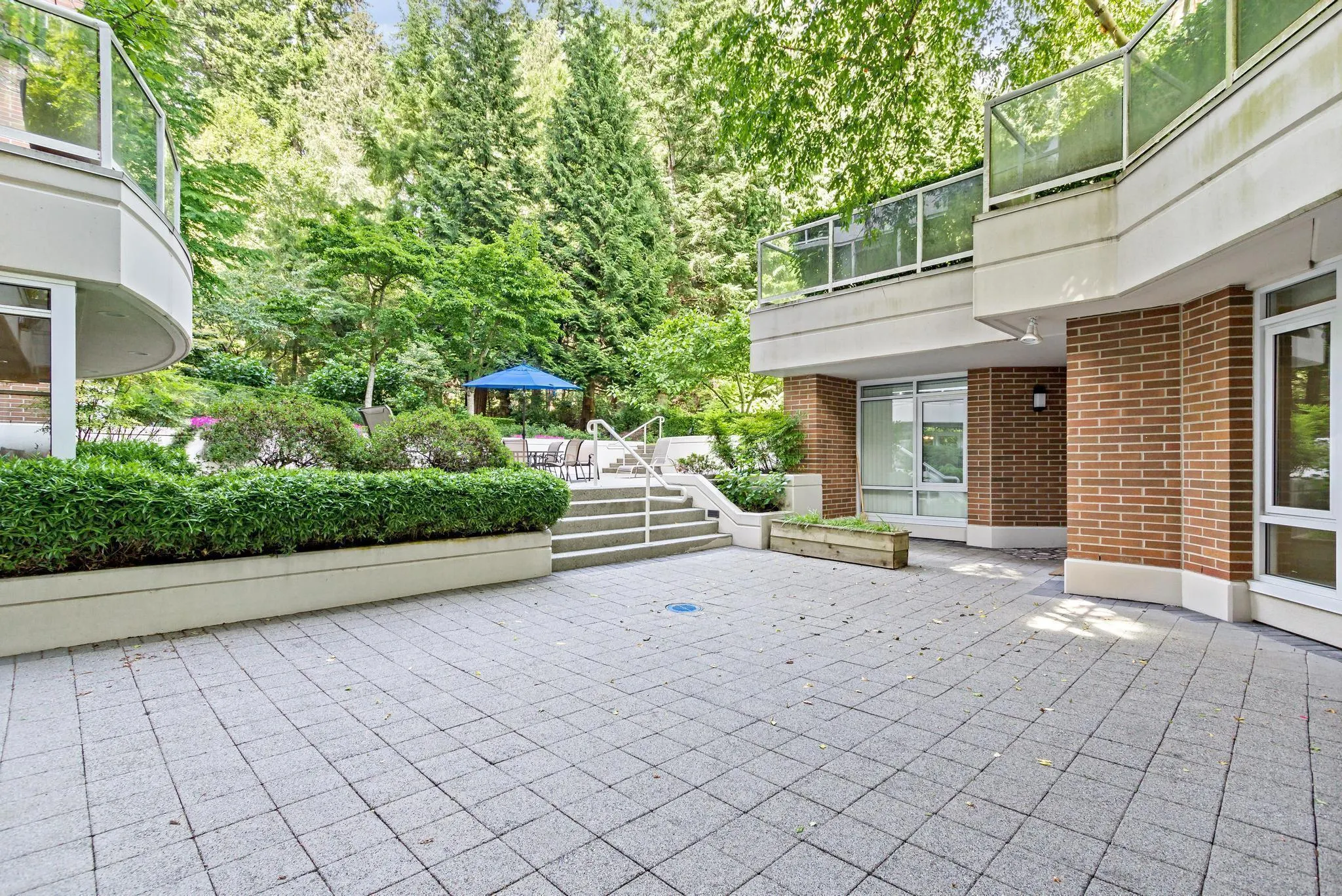5615 Hampton Place #704