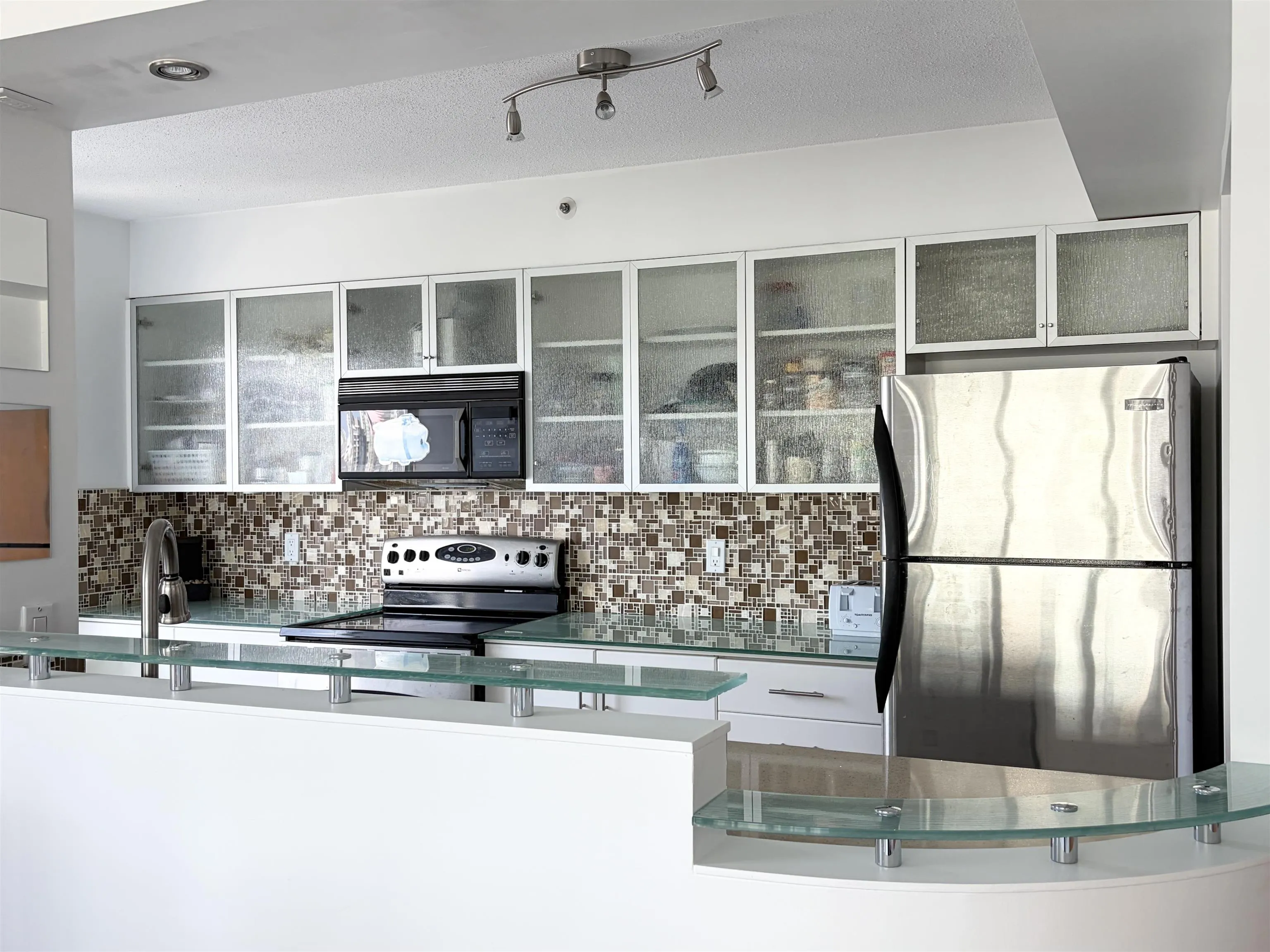 1438 W 7th Avenue #803