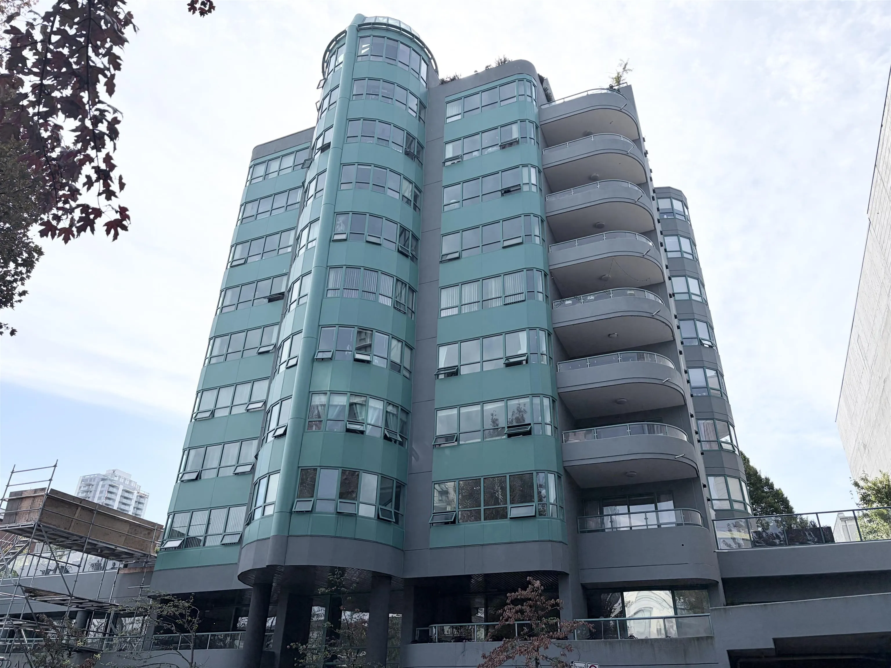 1438 W 7th Avenue #803