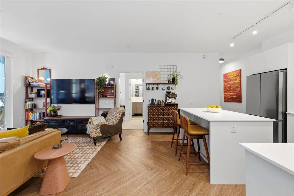 3229 St Johns Street #320