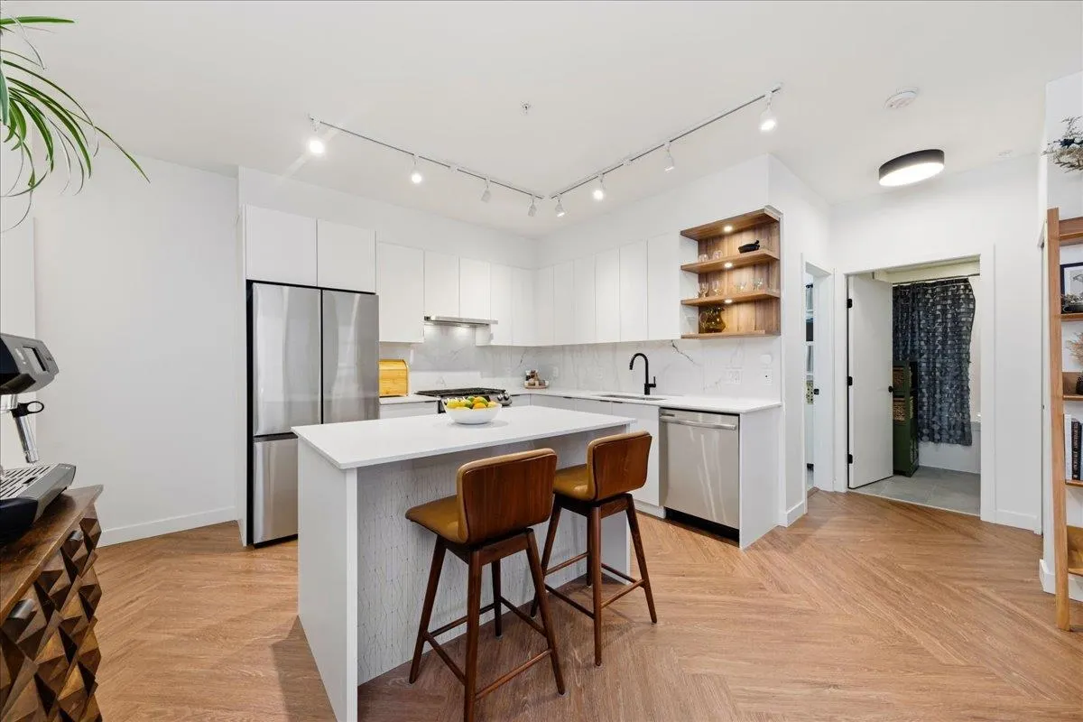 3229 St Johns Street #320