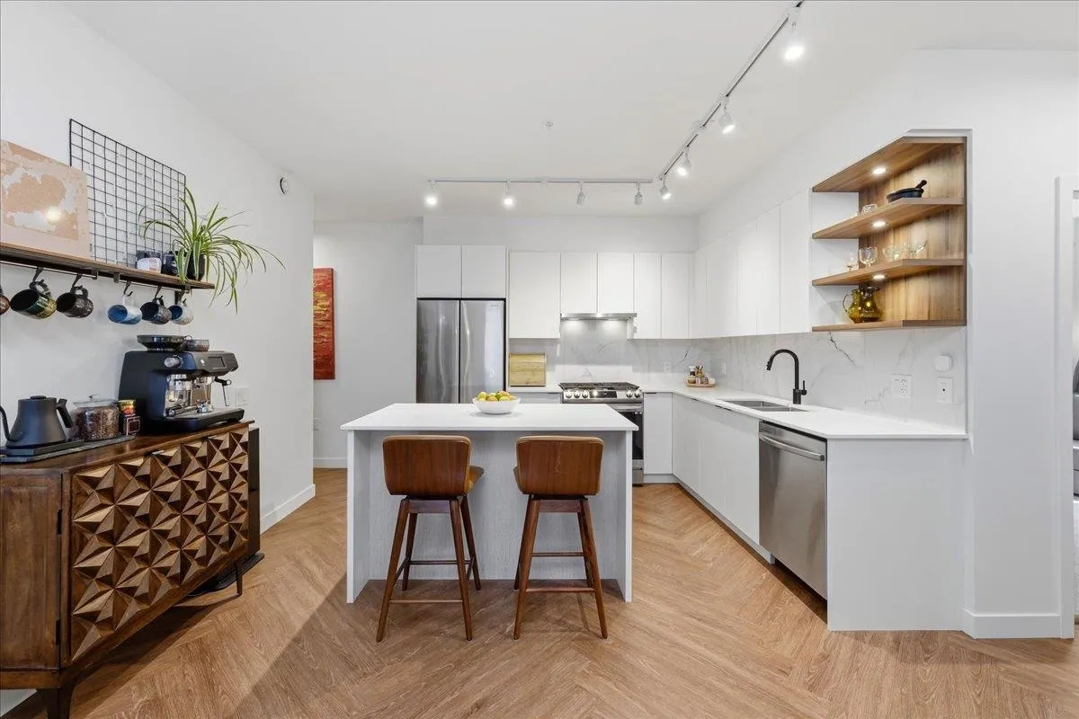3229 St Johns Street #320