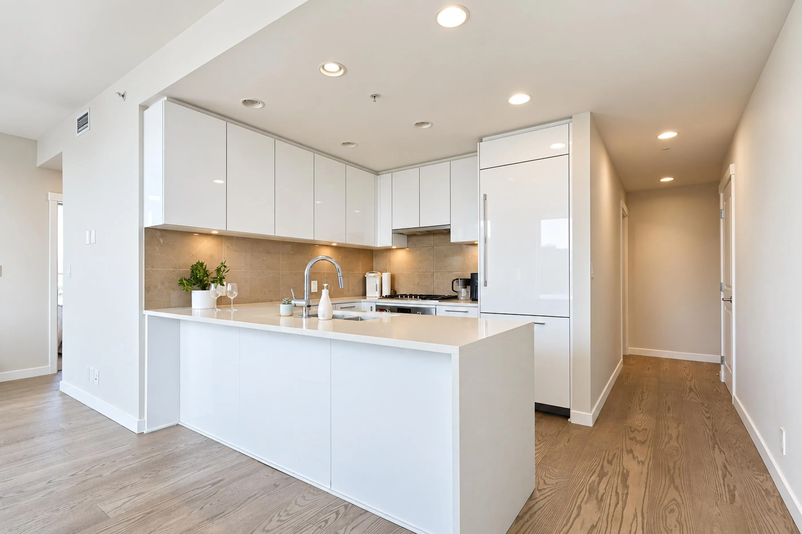3533 Ross Drive #902
