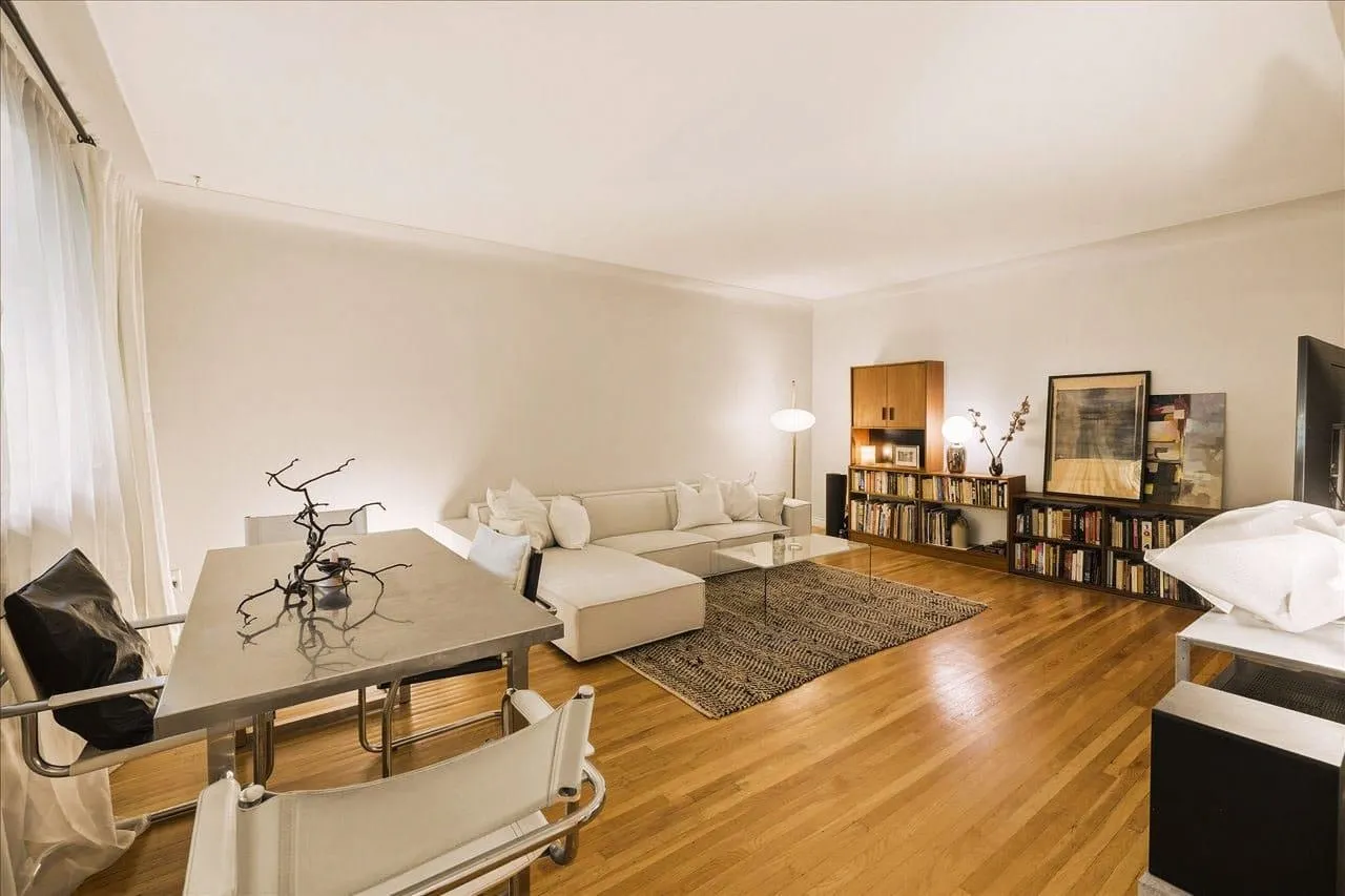 985 Jervis Street #6