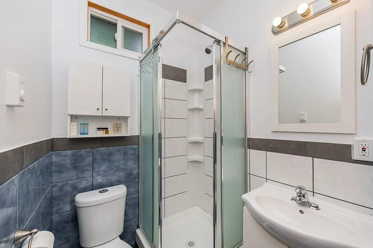 3762 Nanaimo Crescent