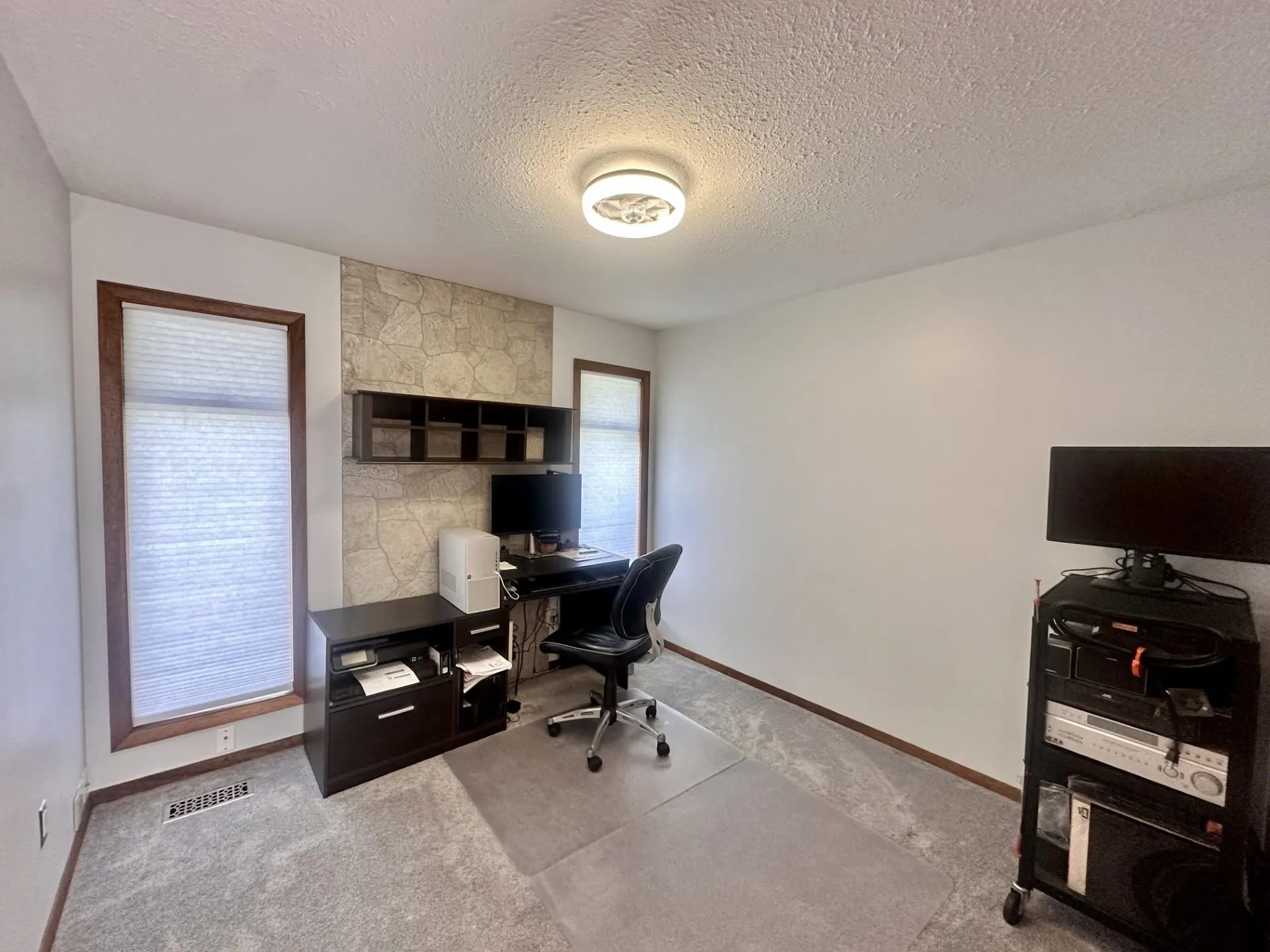 3762 Nanaimo Crescent