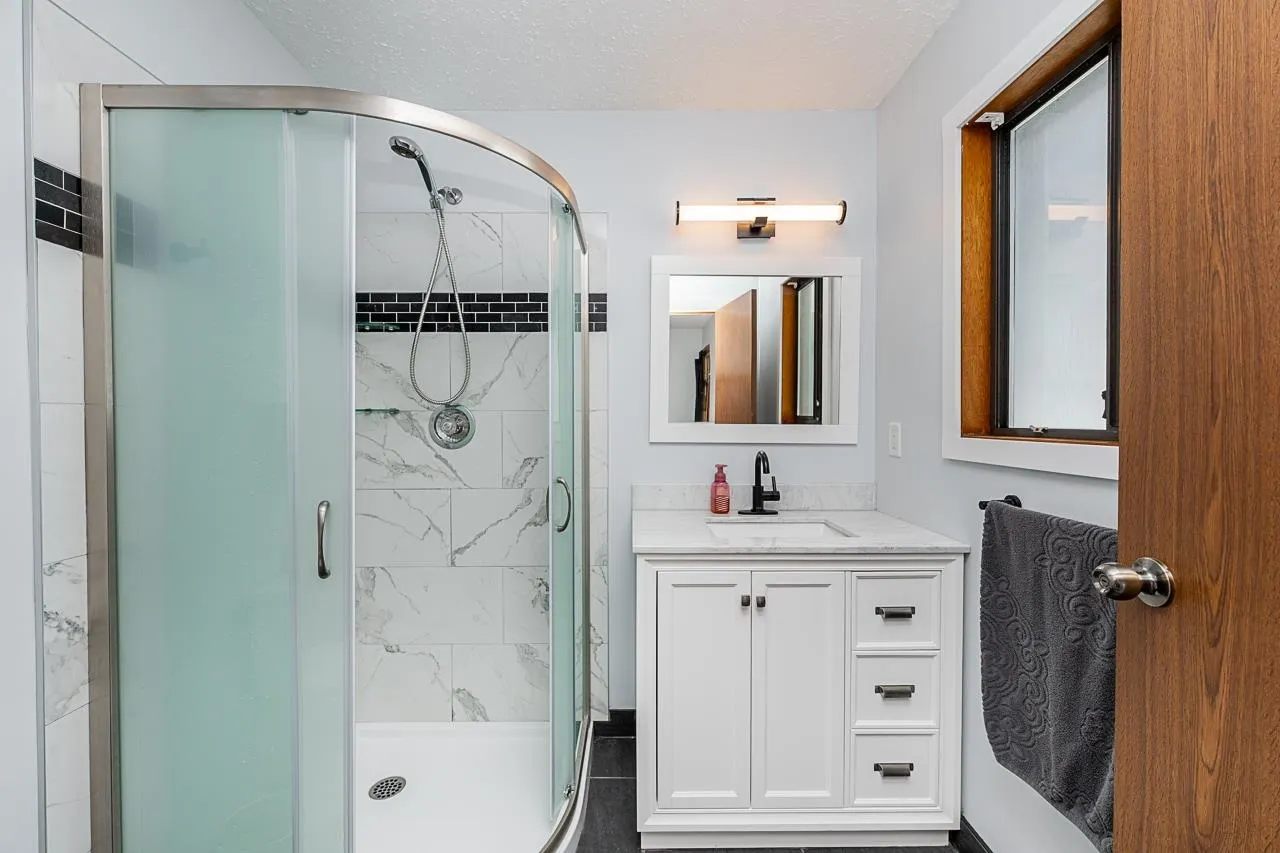 3762 Nanaimo Crescent