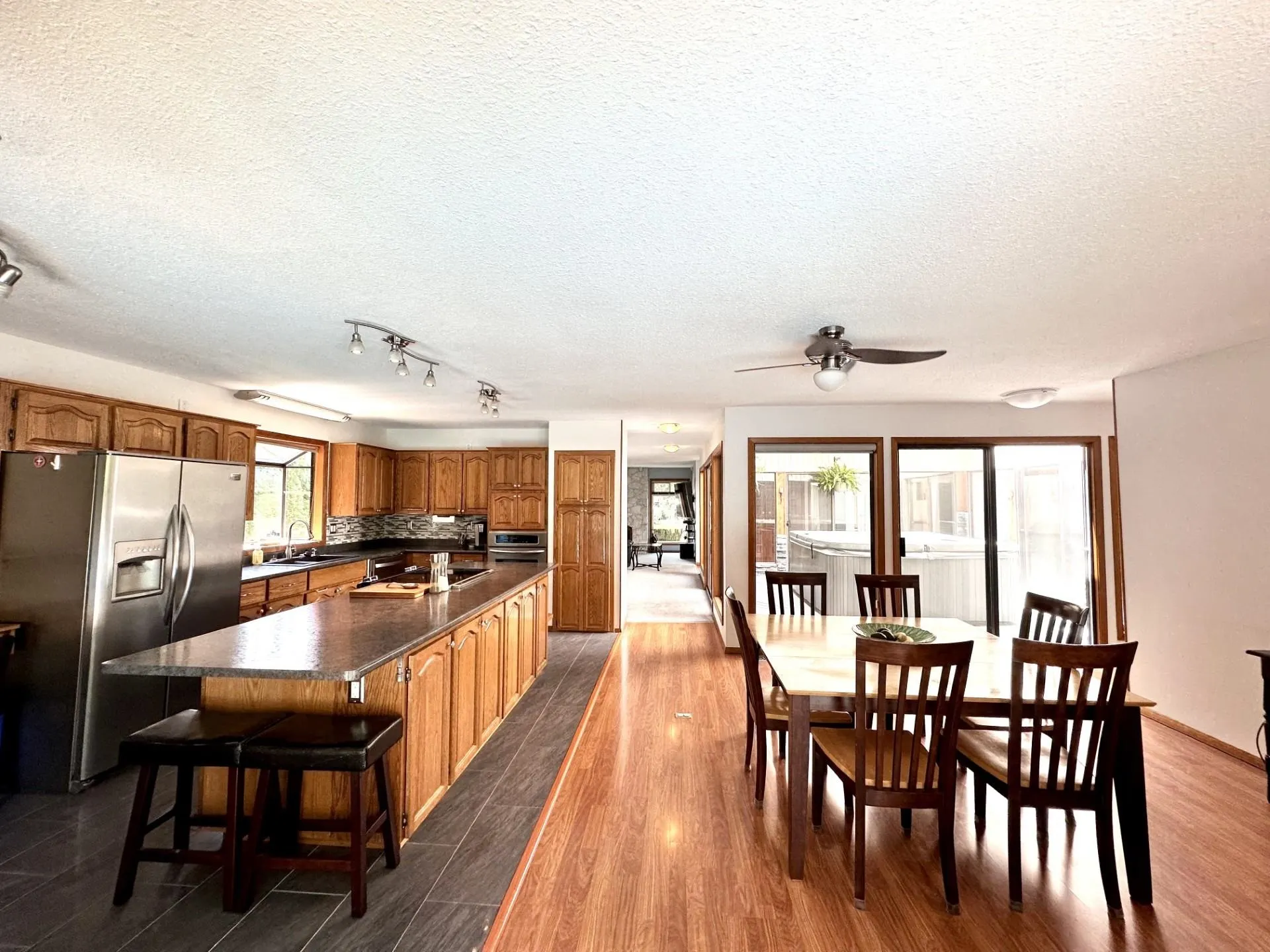 3762 Nanaimo Crescent