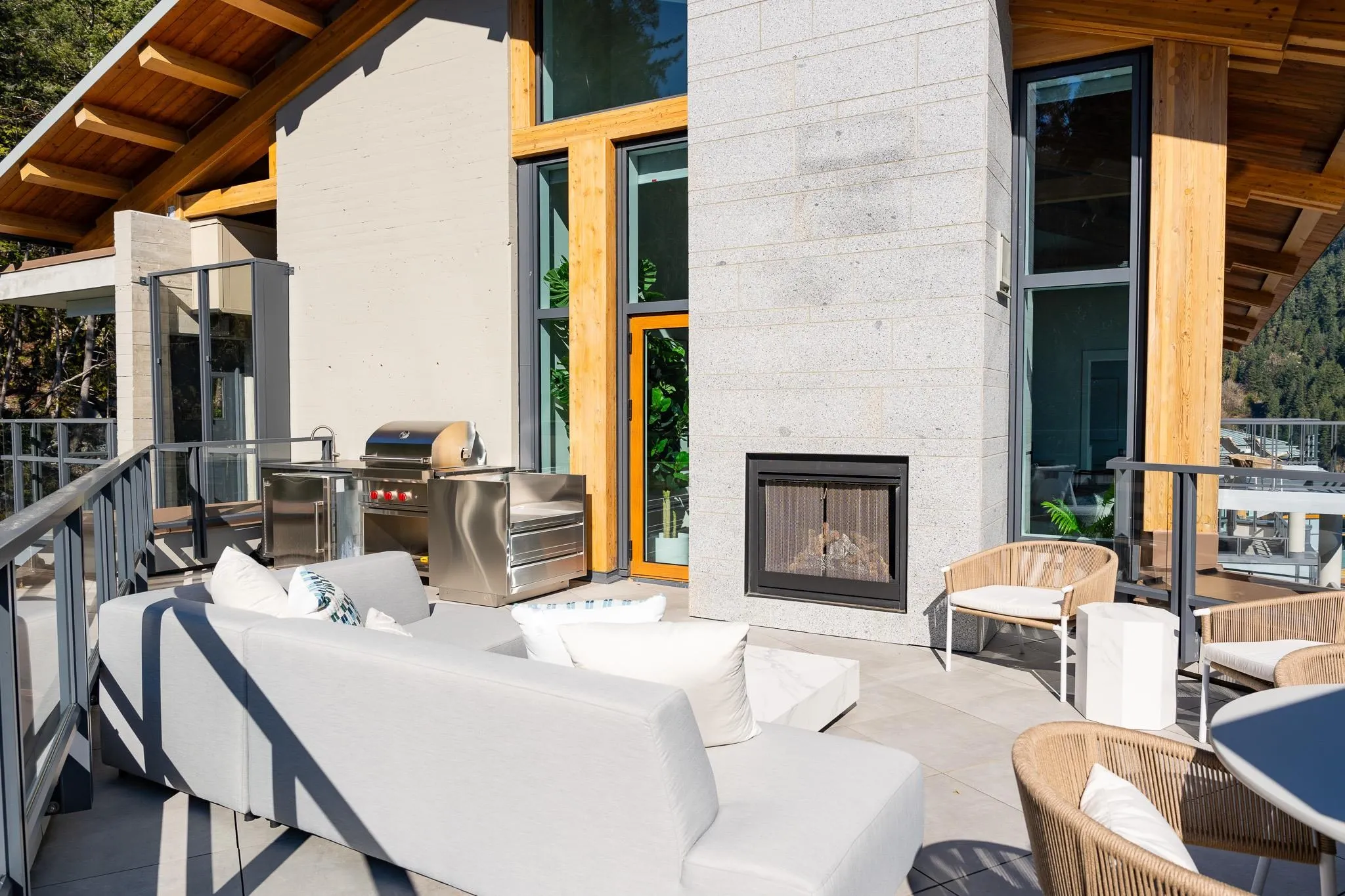 6687 Nelson Avenue #901