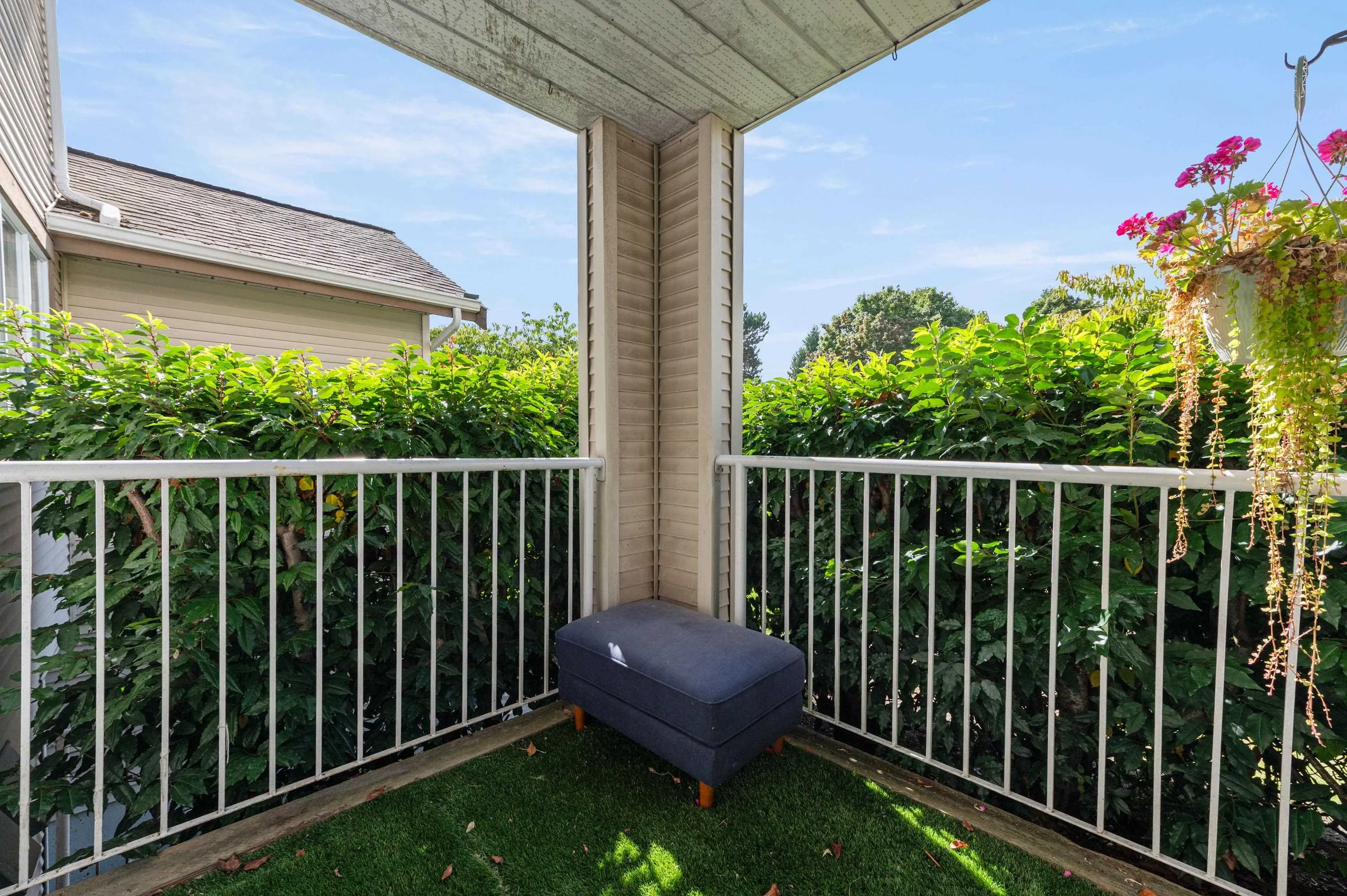 15991 Thrift Avenue #218