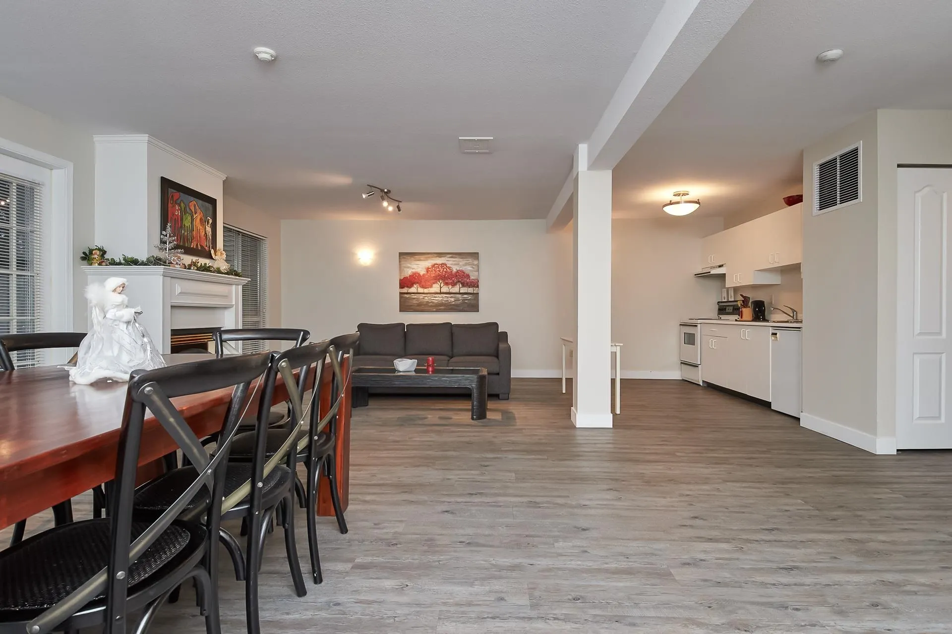 15991 Thrift Avenue #218