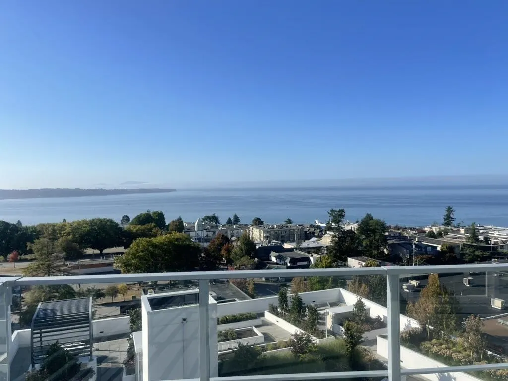 1342 Johnston Road #804