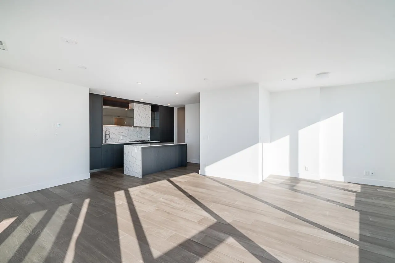 1342 Johnston Road #804