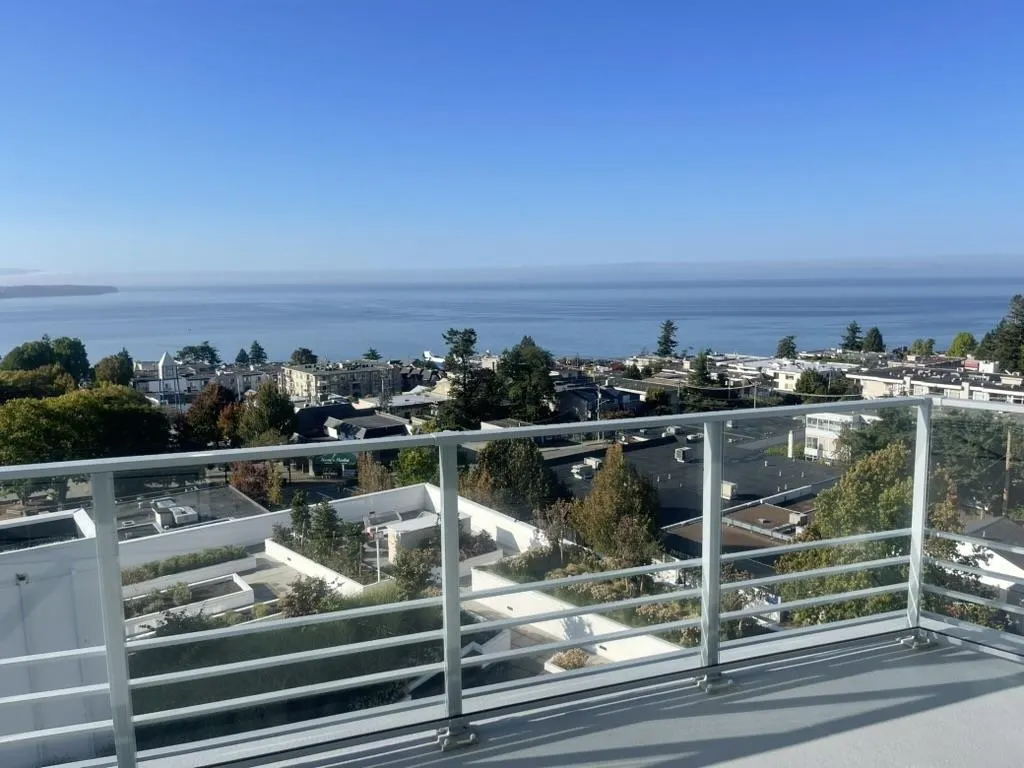 1342 Johnston Road #804