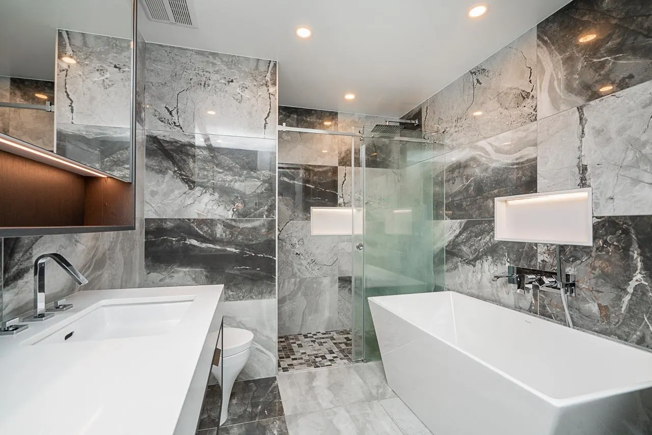 1342 Johnston Road #804