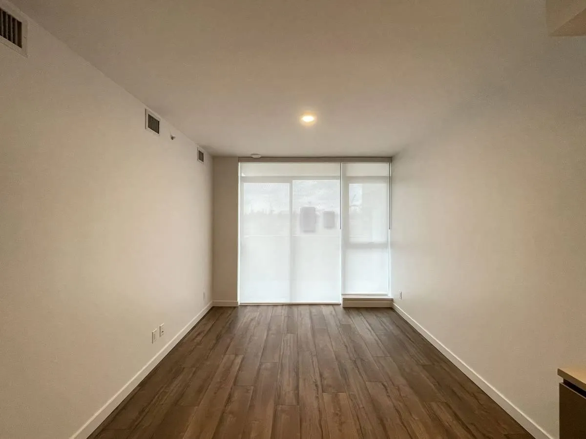 10448 University Dr #7XX