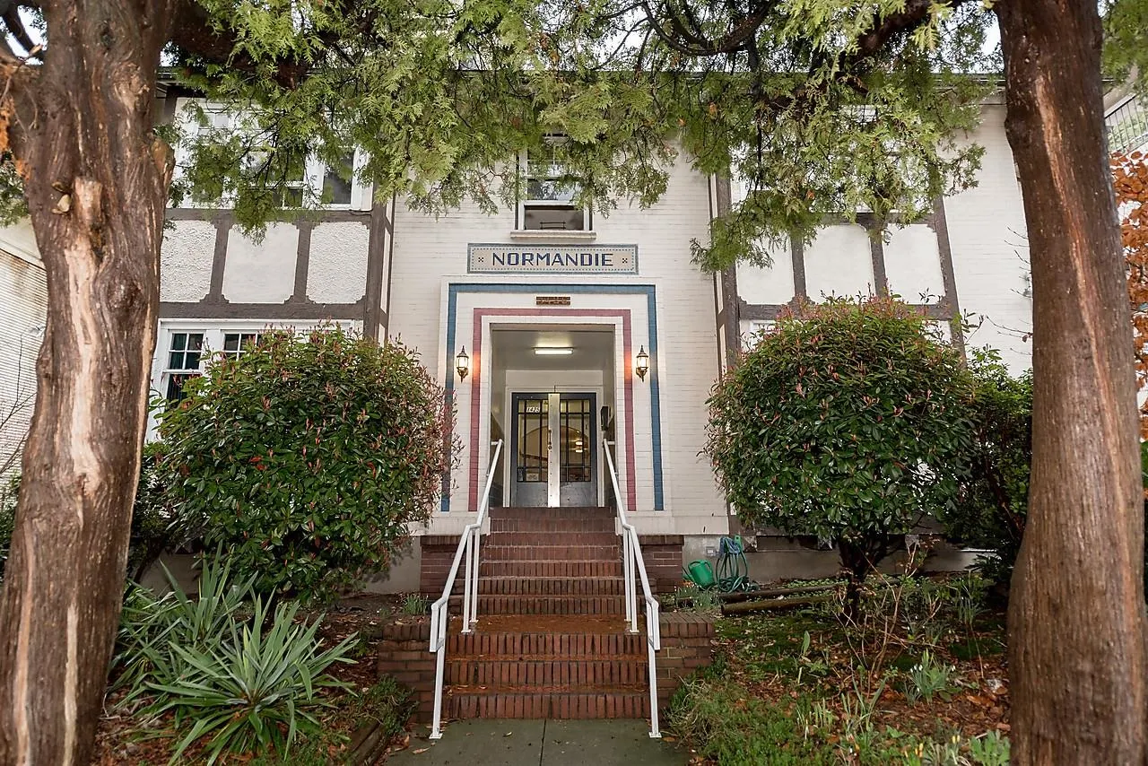 1425 Haro Street #103