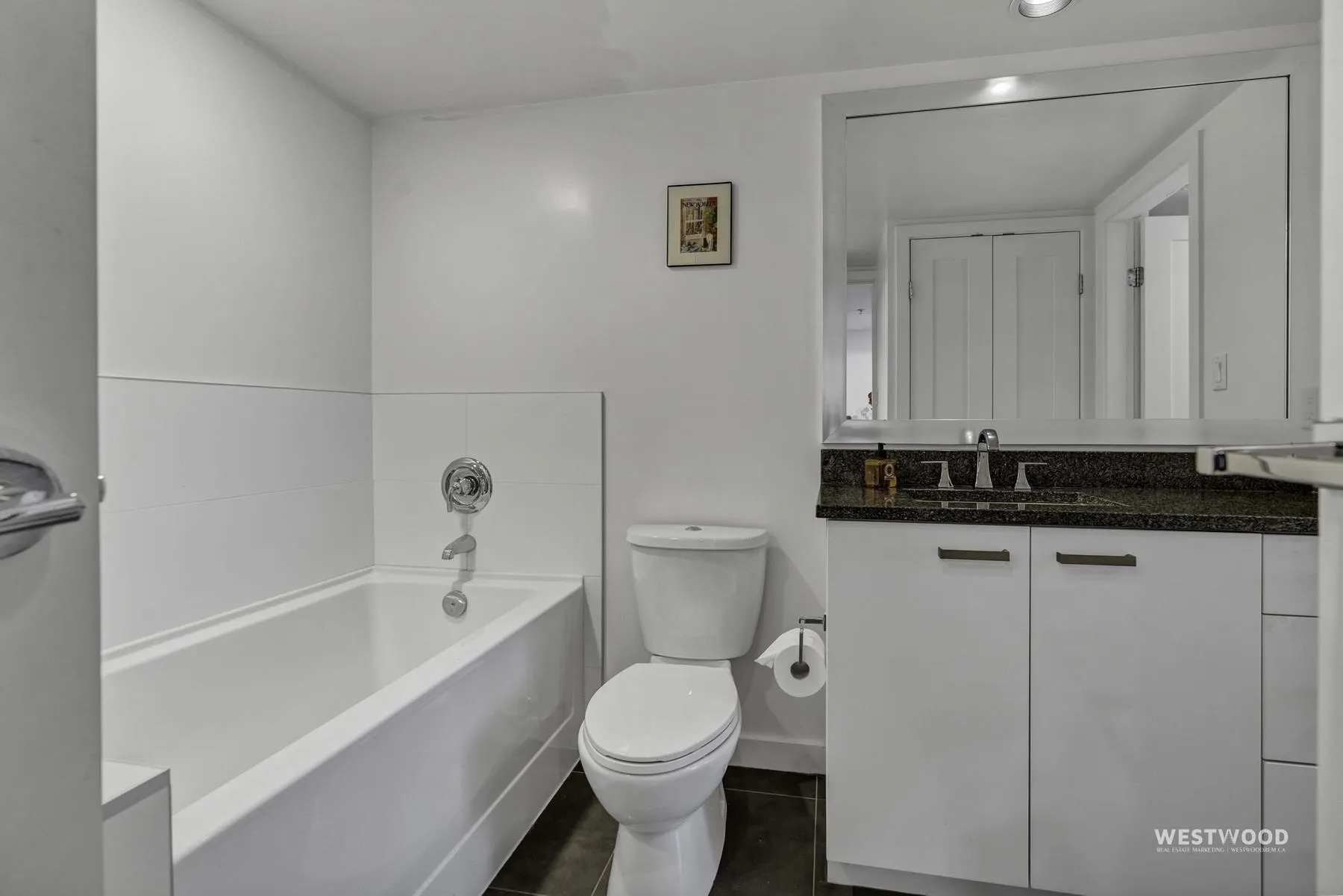 2080 W Broadway #661