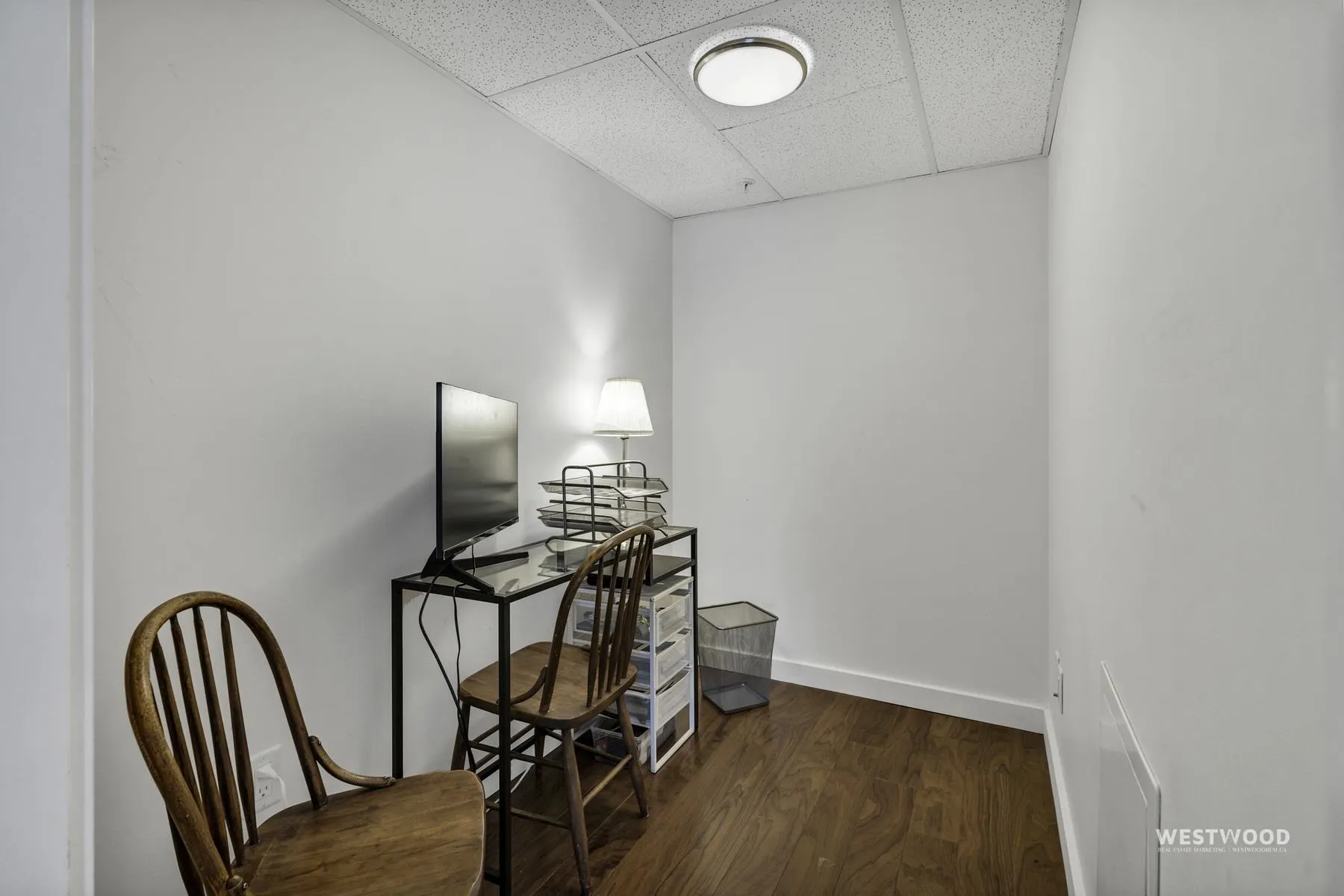 2080 W Broadway #661