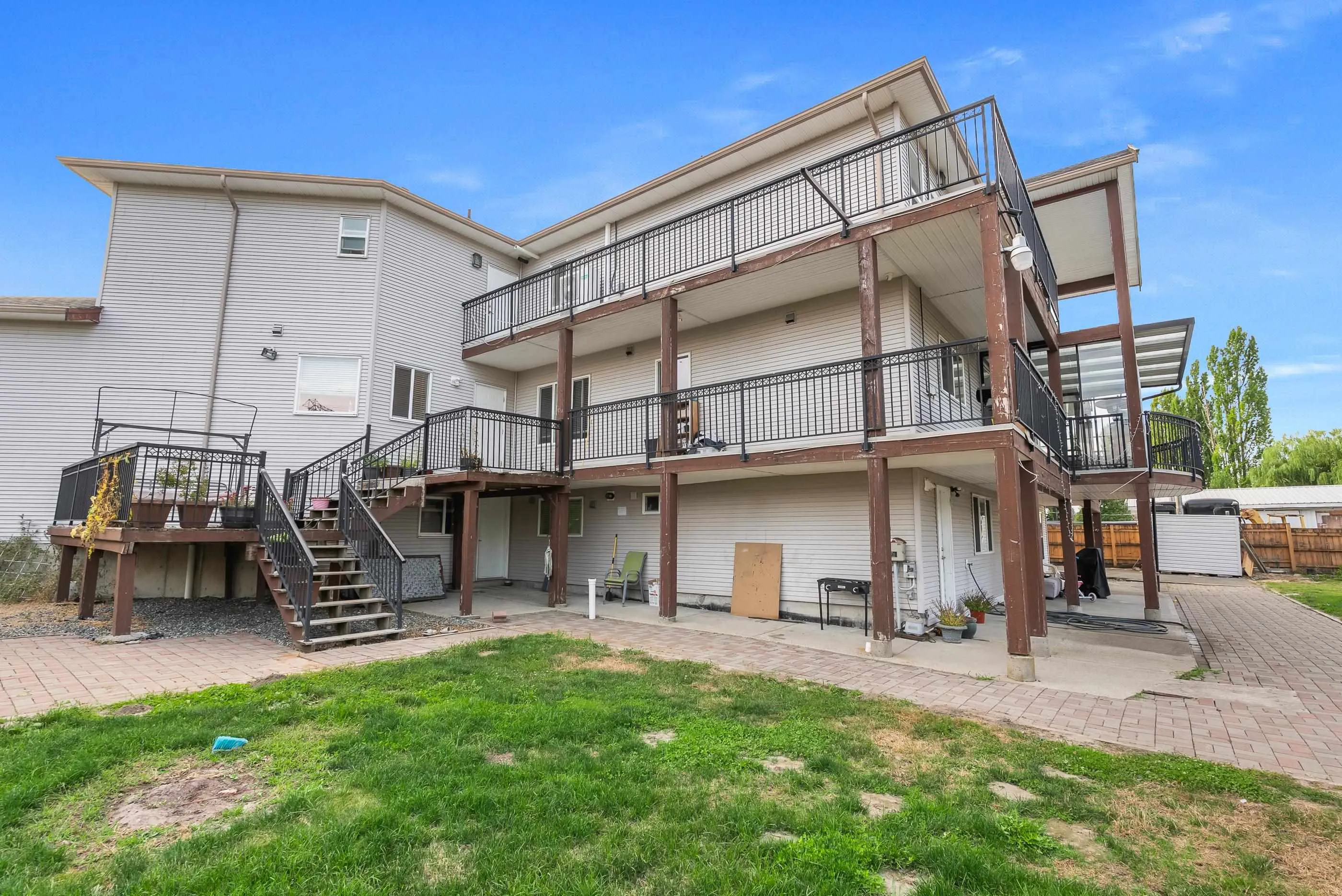 2338 Bradner Road