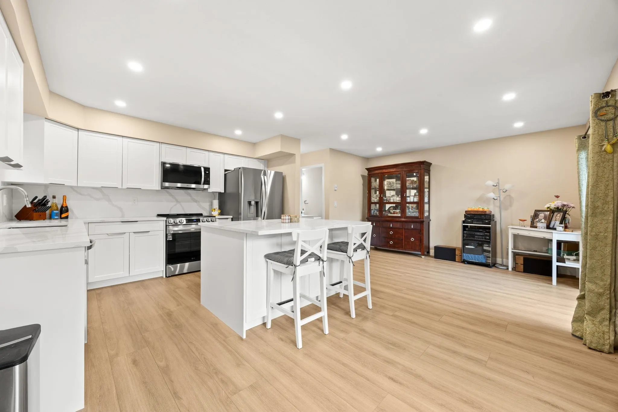9727 152b Street #22