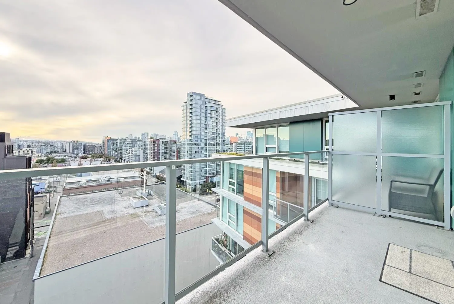 180 E 2nd Avenue #1211