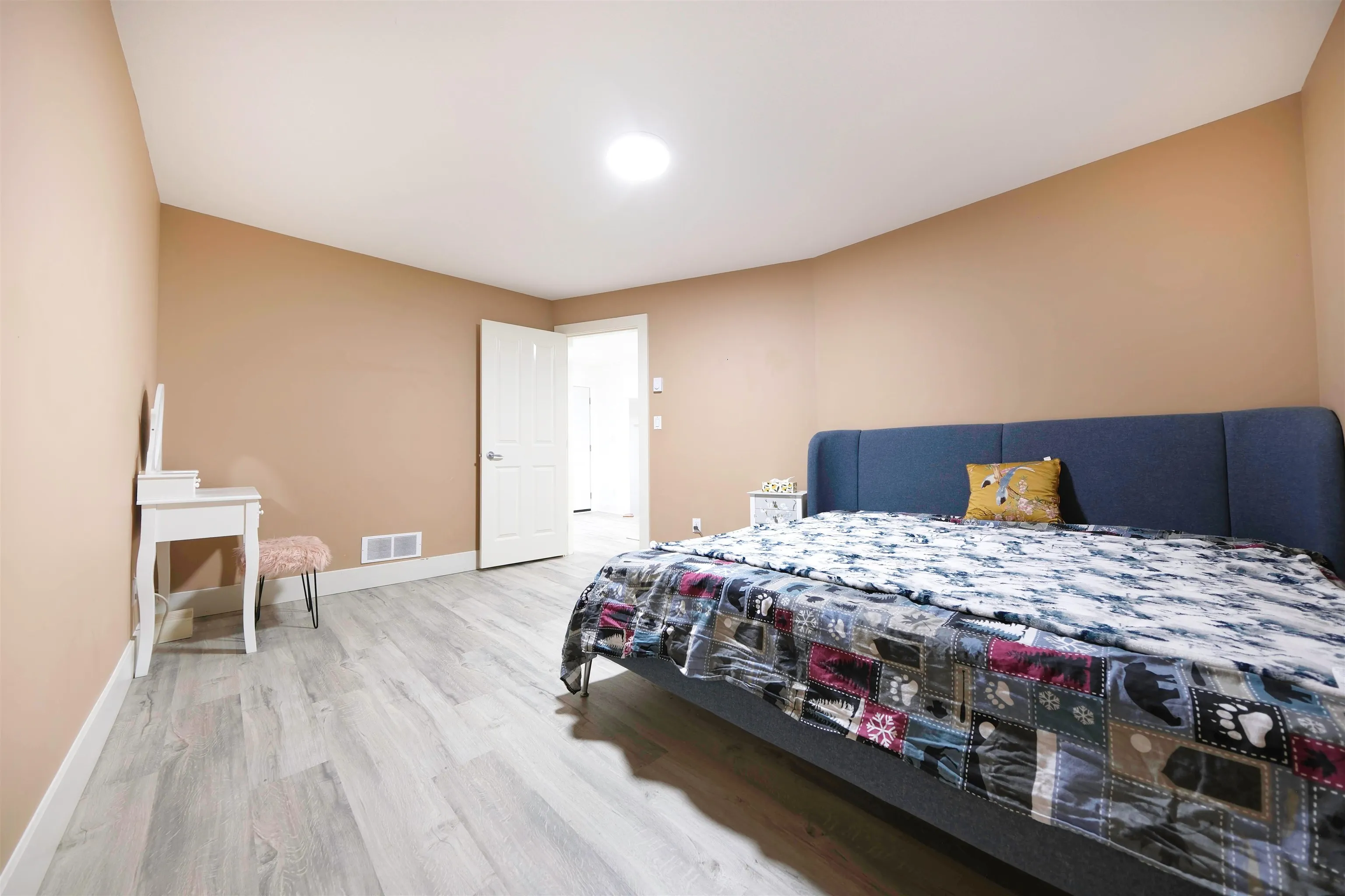 1630 Lawson Avenue #BASEMENT