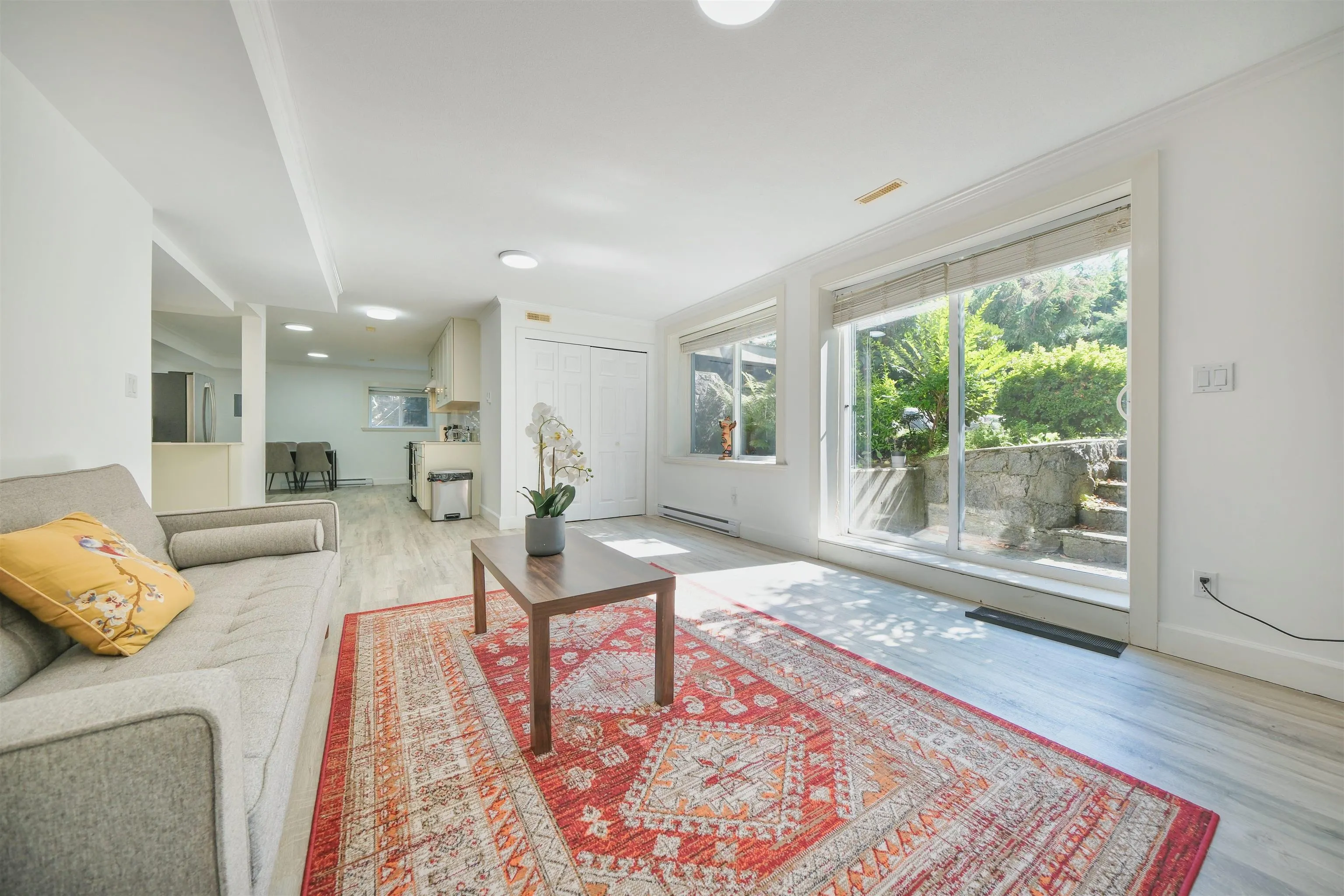 1630 Lawson Avenue #BASEMENT