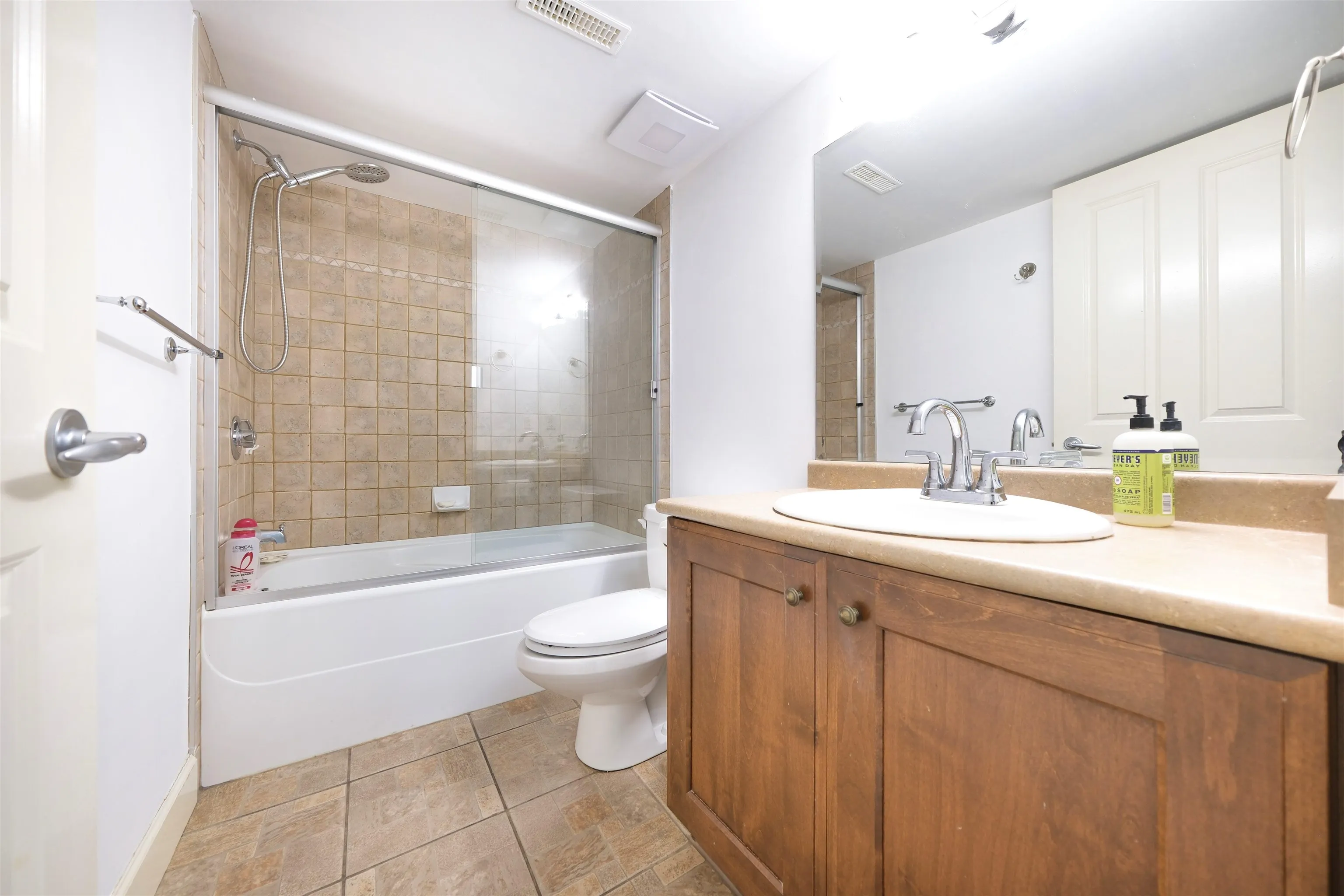 1630 Lawson Avenue #BASEMENT